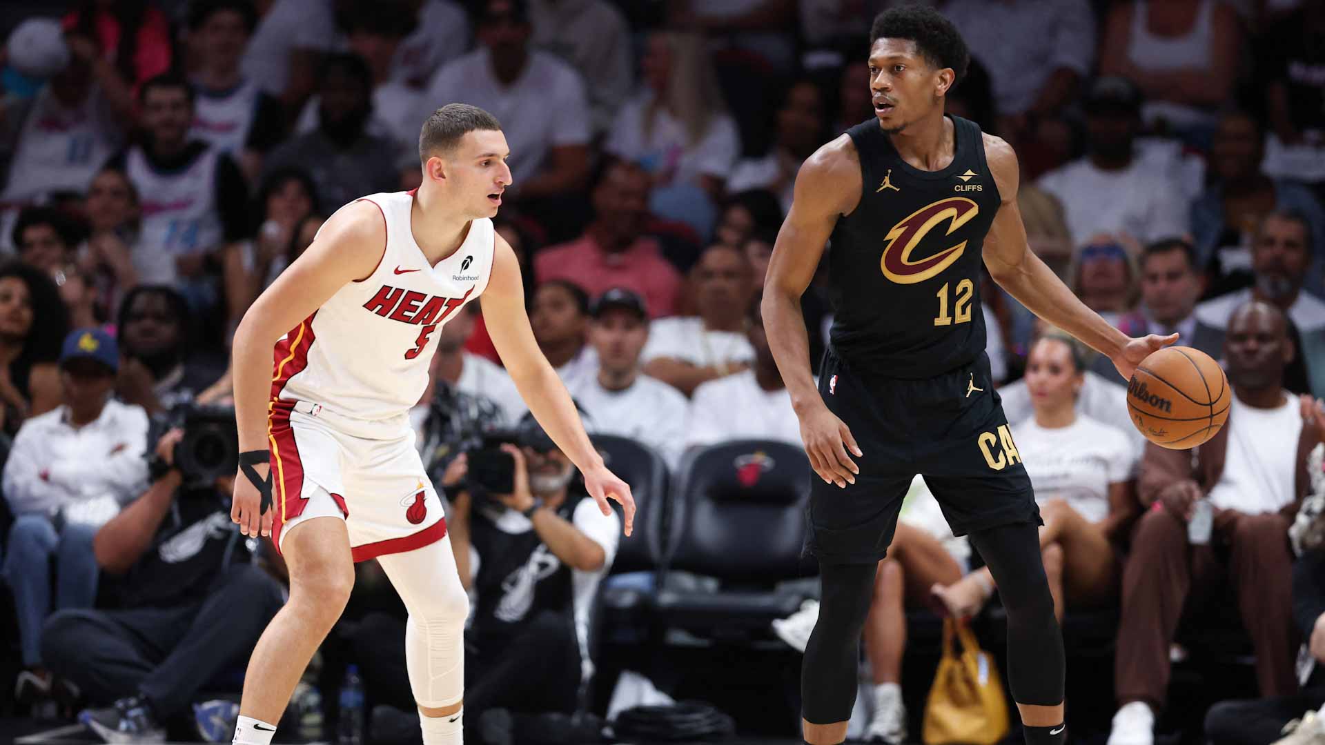 كليفلاند يتأهل للدور الثاني في إقصائيات السلة الأميركية  