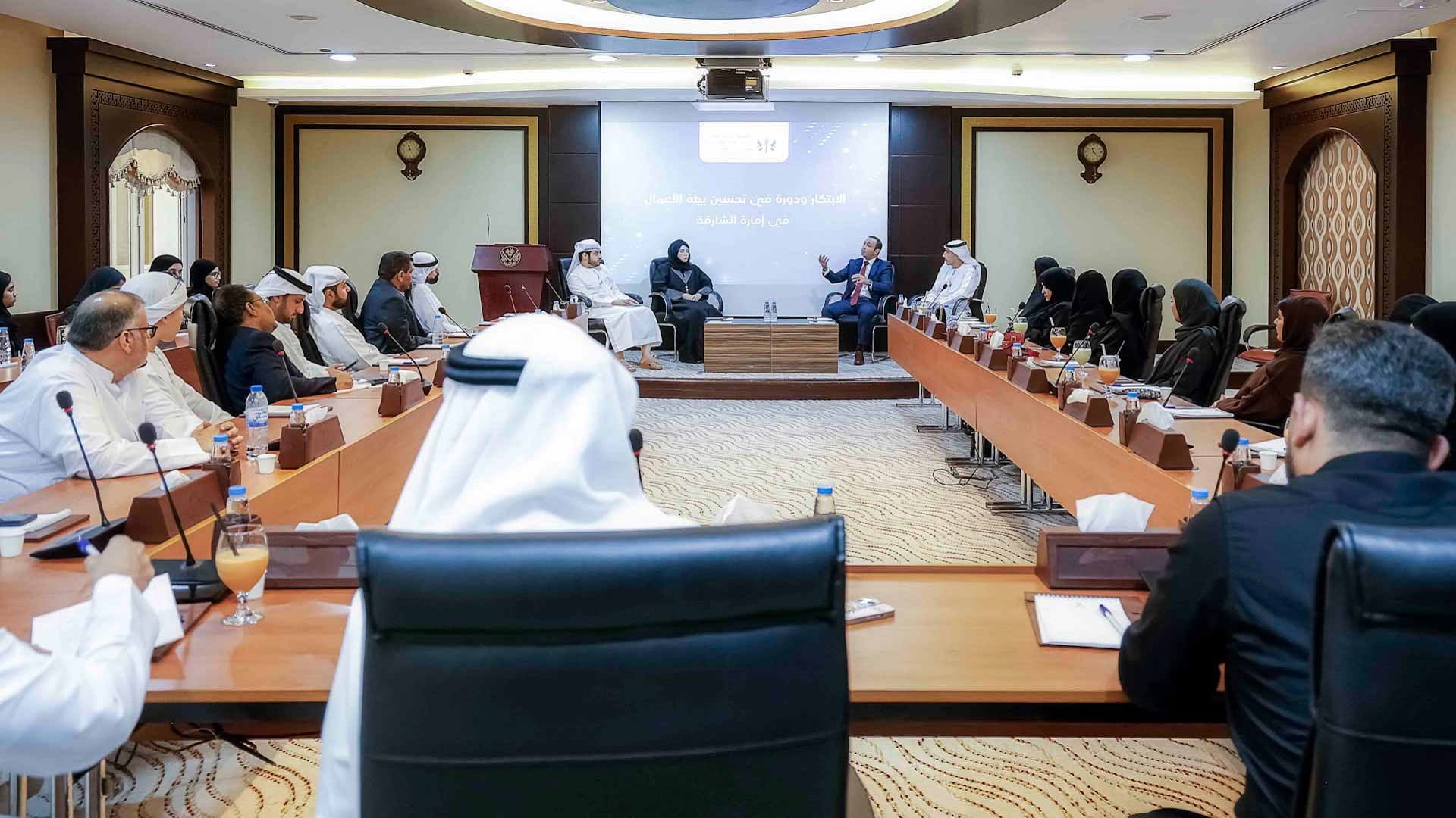 "اقتصادية الشارقة" تناقش دور الابتكار في تحسين بيئة الأعمال 