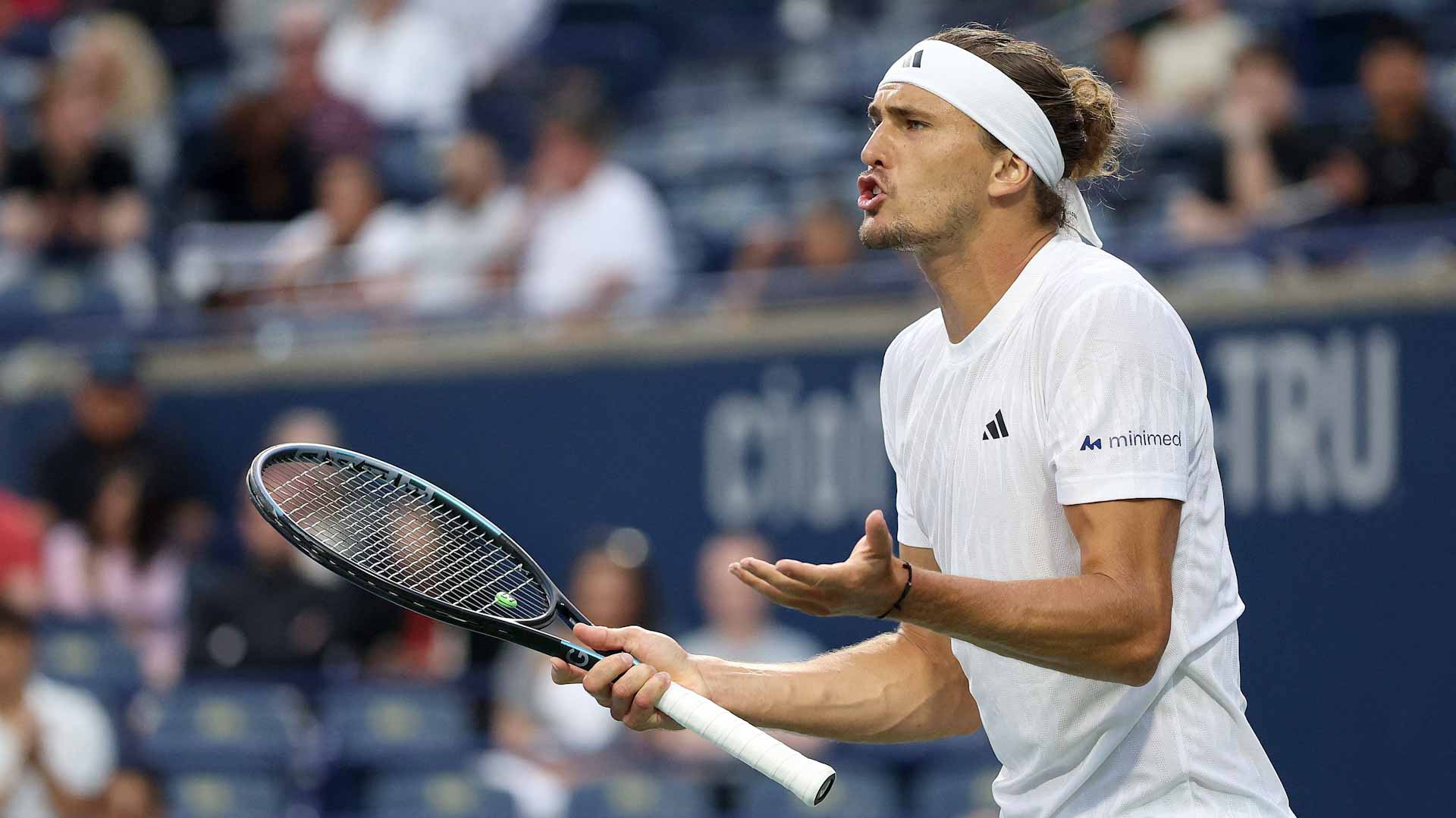  الألماني زفيريف يتأهل للدور الرابع في بطولة كندا للتنس  