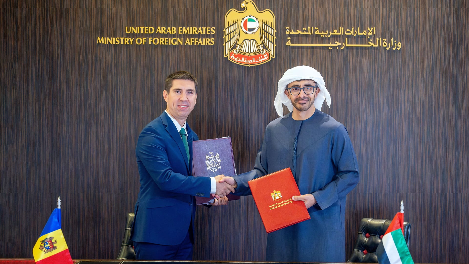Abdullah bin Zayed receives Deputy Prime Minister, FM of Moldova 