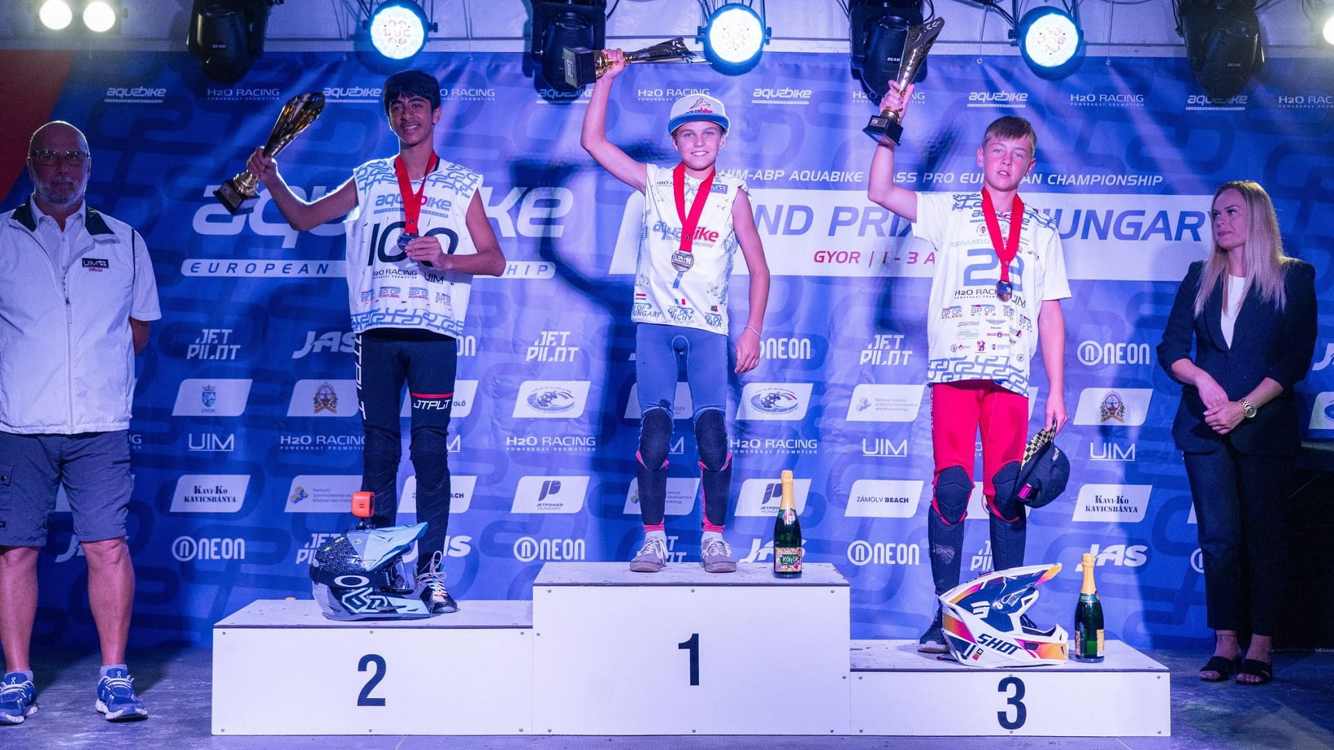 الإمارات تحصد فضية مونديال الدراجات المائية في المجر 