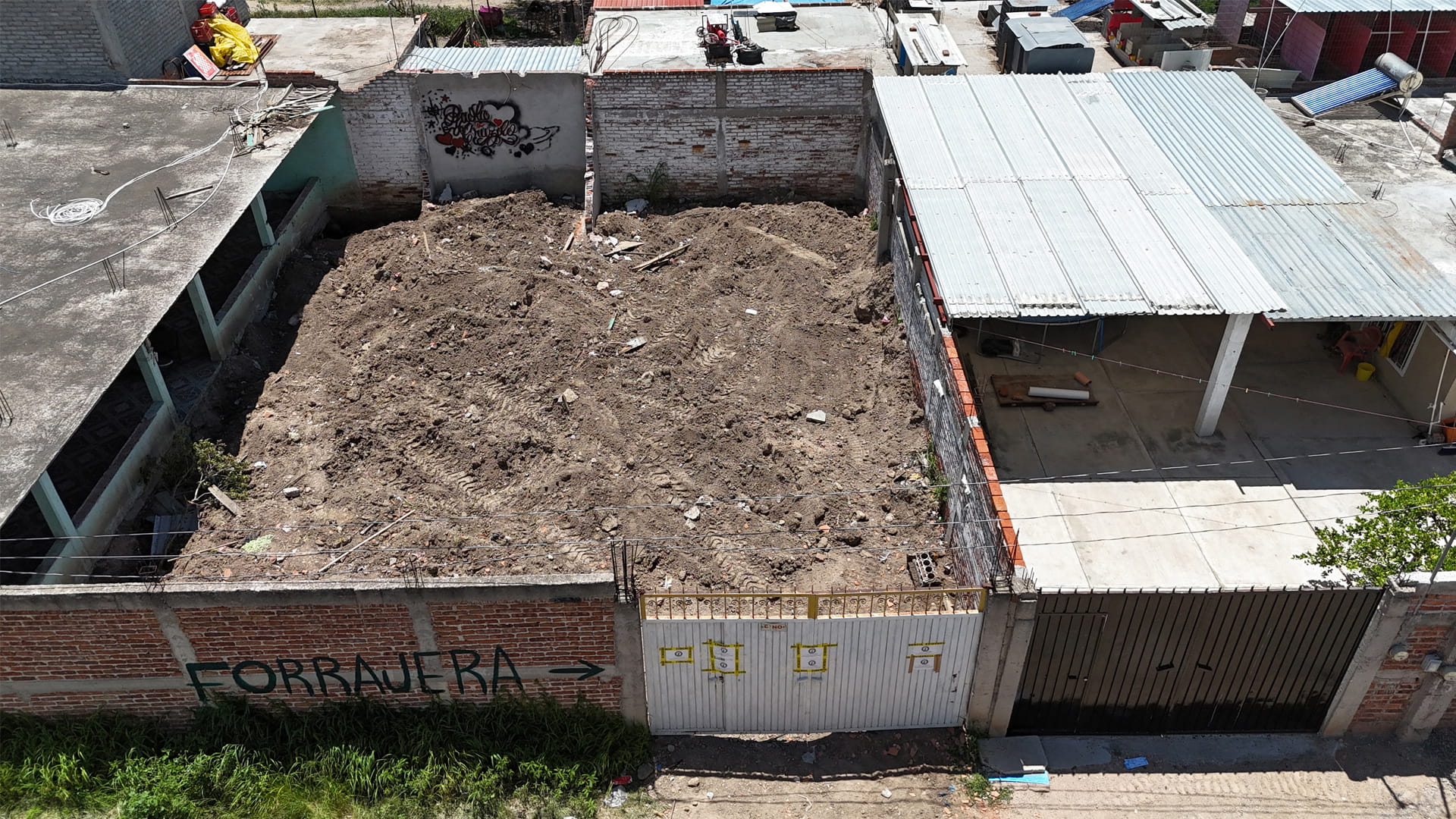 في حملة تفتيش.. المكسيك تعثر على 32 جثة مقطعة الأوصال بمنزل مهجور  