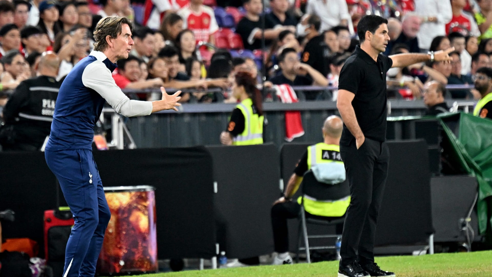 مدرب أرسنال يرفع سقف التحدي قبل أيام من انطلاق الدوري الإنجليزي 