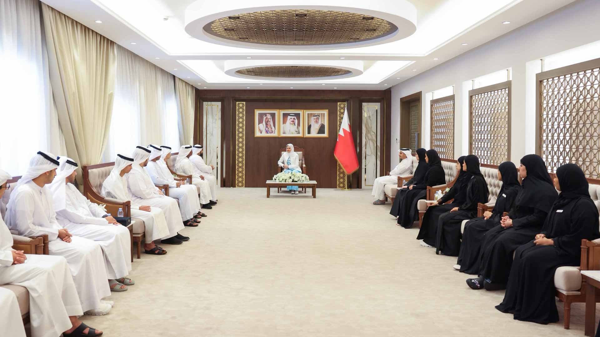 وفد شبابي من "ربع قرن" في زيارة ملهمة إلى مملكة البحرين 