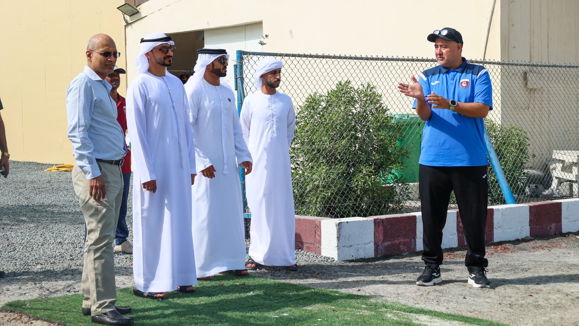 نادي الحمرية يبحث استضافة بطولة آسيا للشراع مع الاتحاد الآسيوي