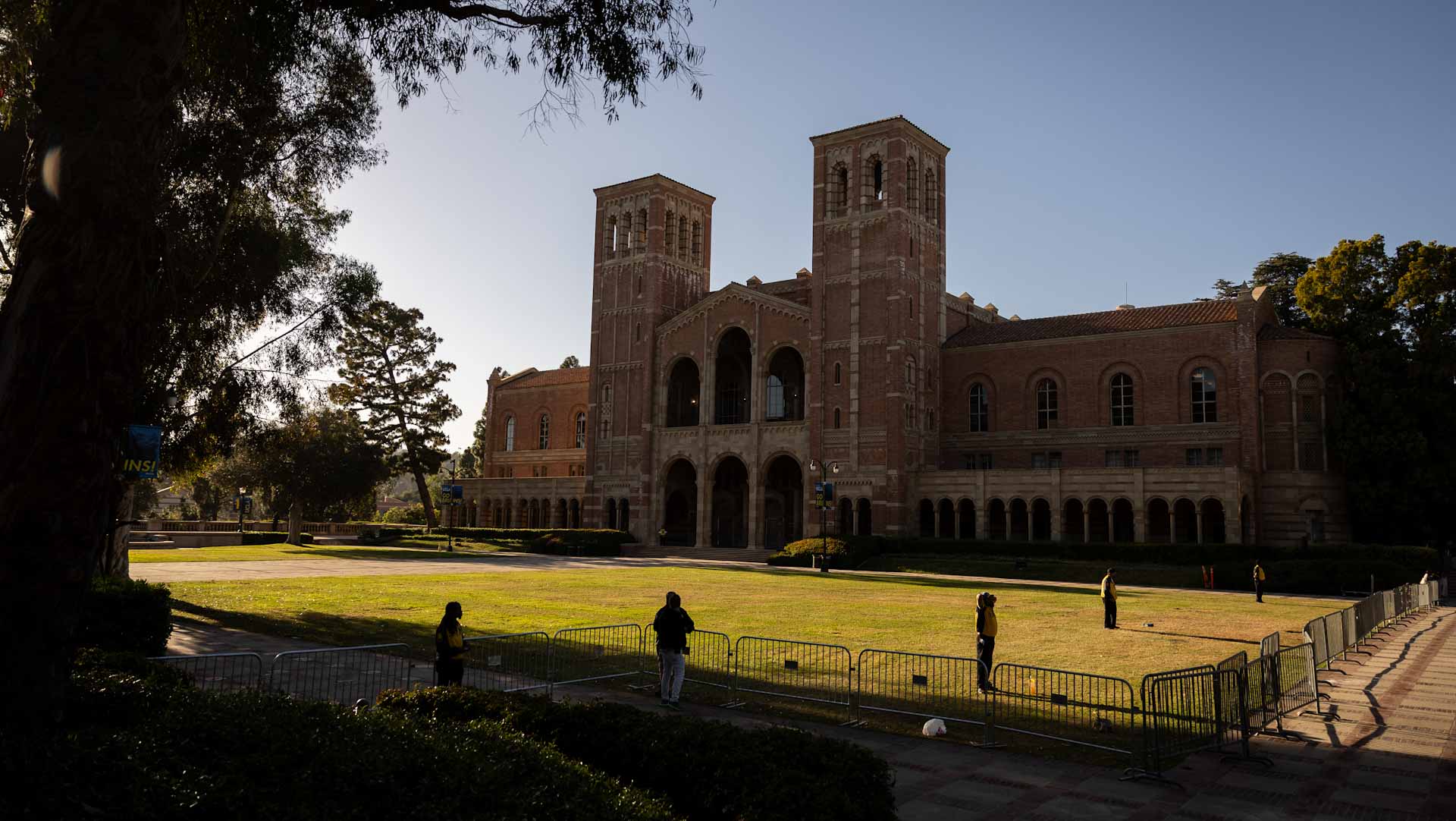 ترامب يطالب جامعة كاليفورنيا بدفع غرامة قدرها مليار دولار  