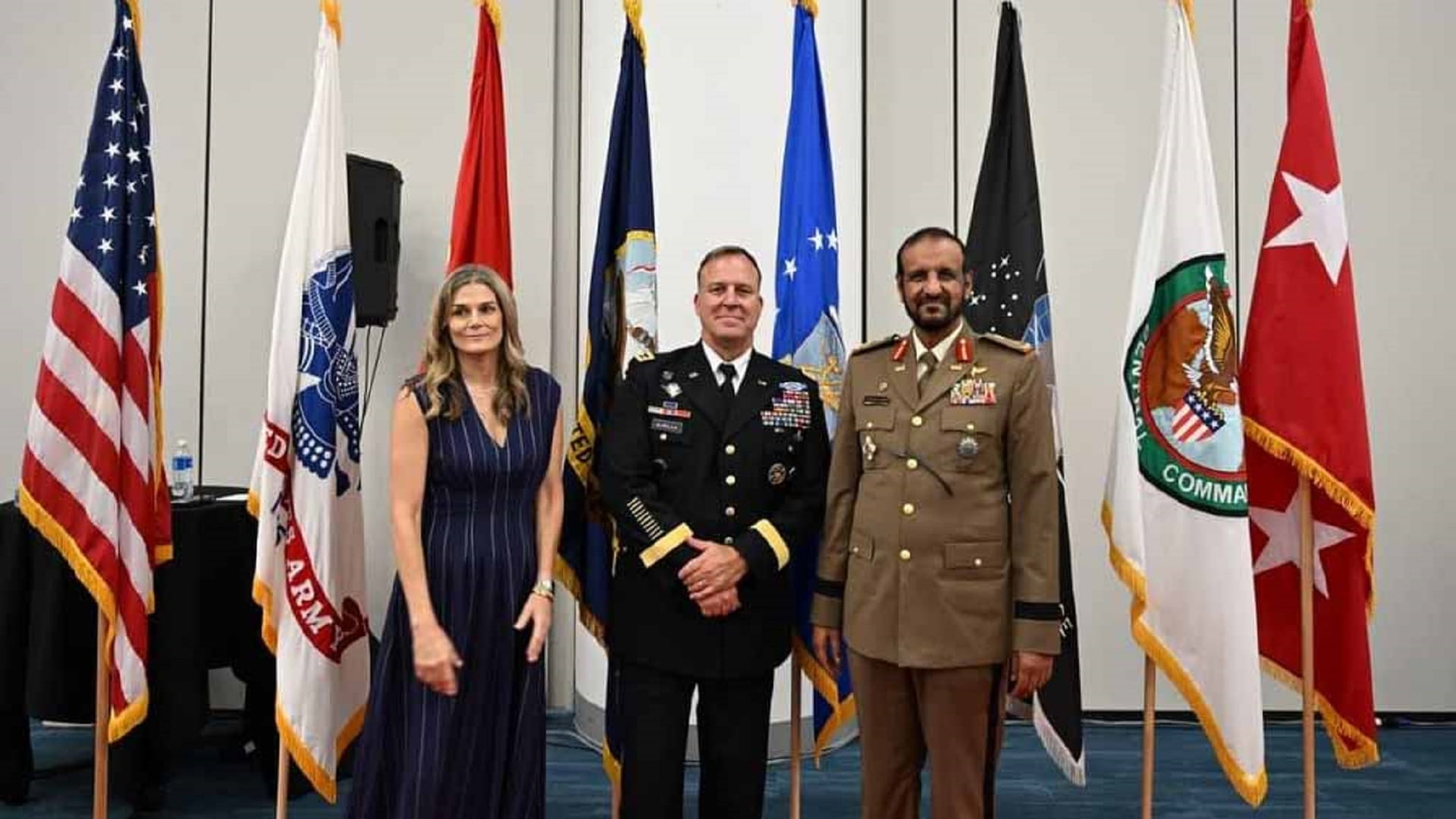 قائد الحرس الوطني يحضر مراسم تبديل القيادة المركزية الأميركية 