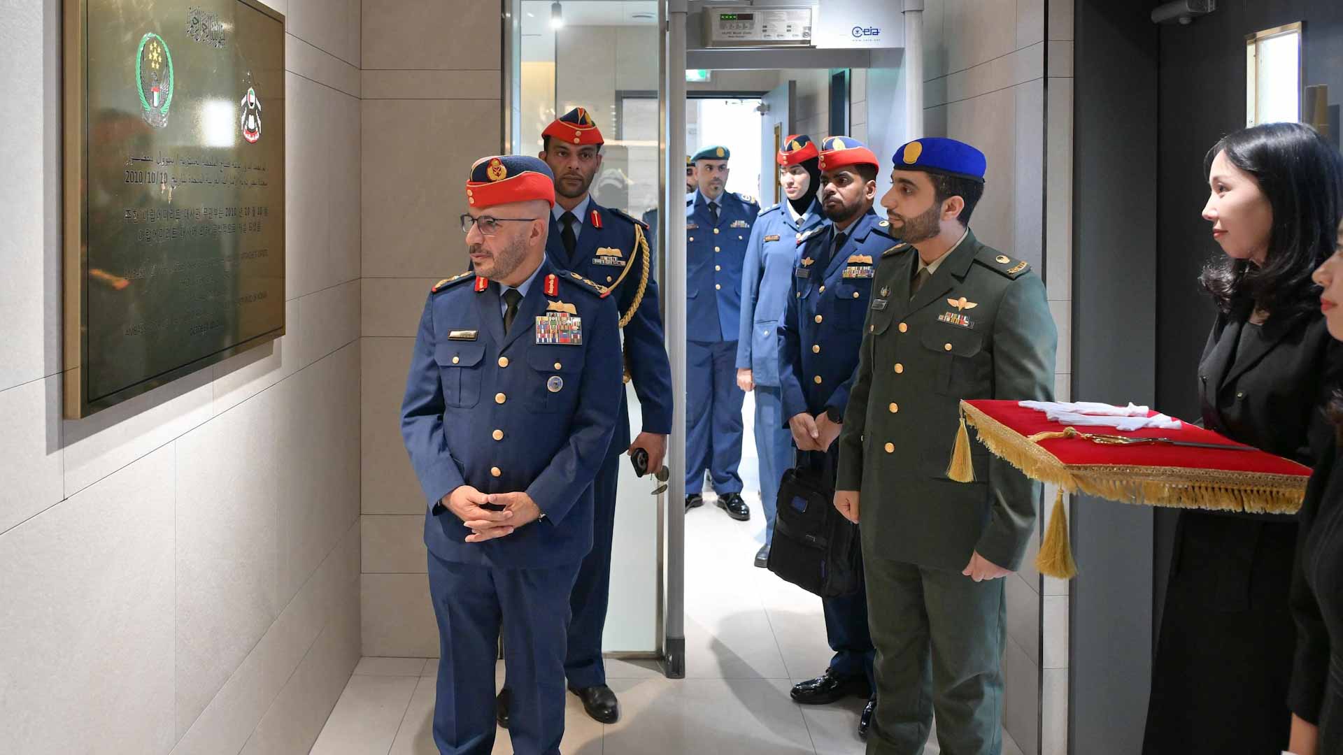 الملحقية العسكرية للإمارات تعيد افتتاح مكتبها في كوريا الجنوبية 