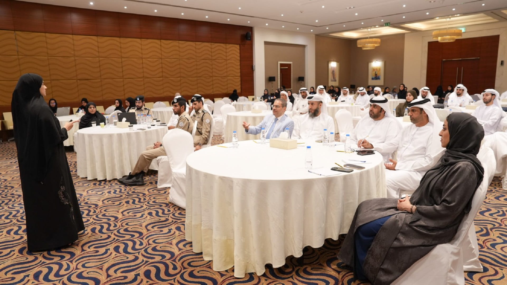 "موارد وشرطة الشارقة" تحتفيان باليوم الدولي للشباب بمبادرة نوعية