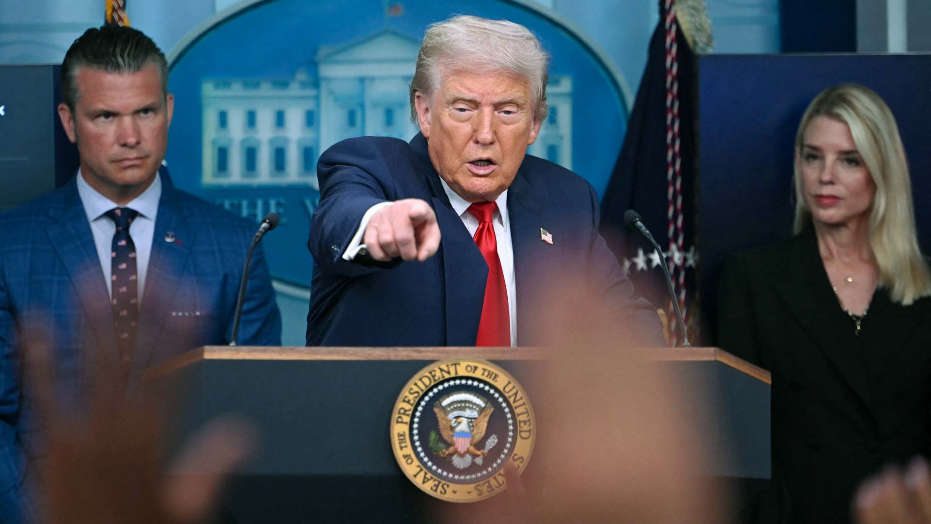 ترامب يمدد الهدنة التجارية مع الصين 90 يوماً قبل ساعات من انتهائها 