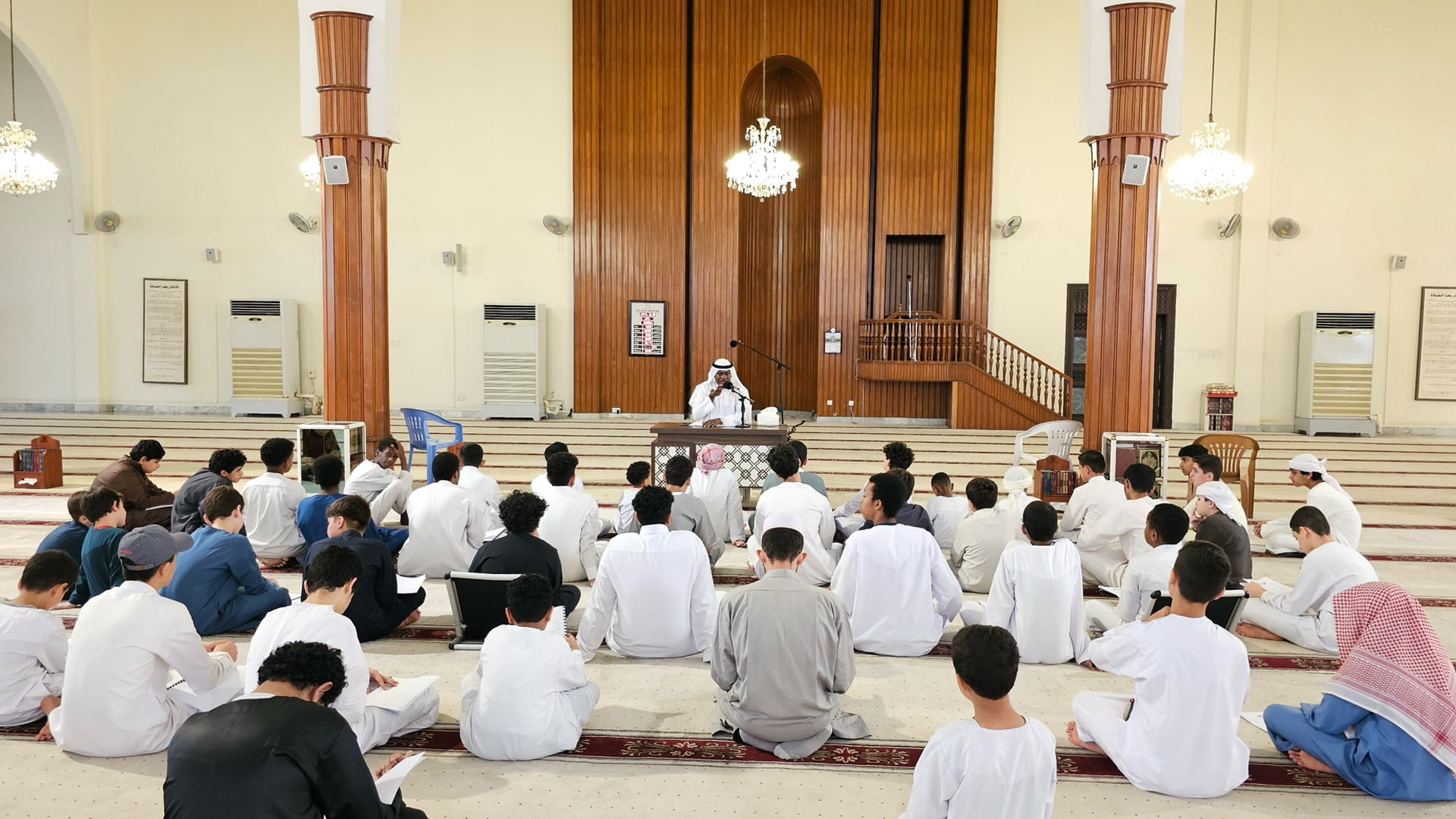 Islamic Affairs launches second "Hearts Hanging on Mosques" 