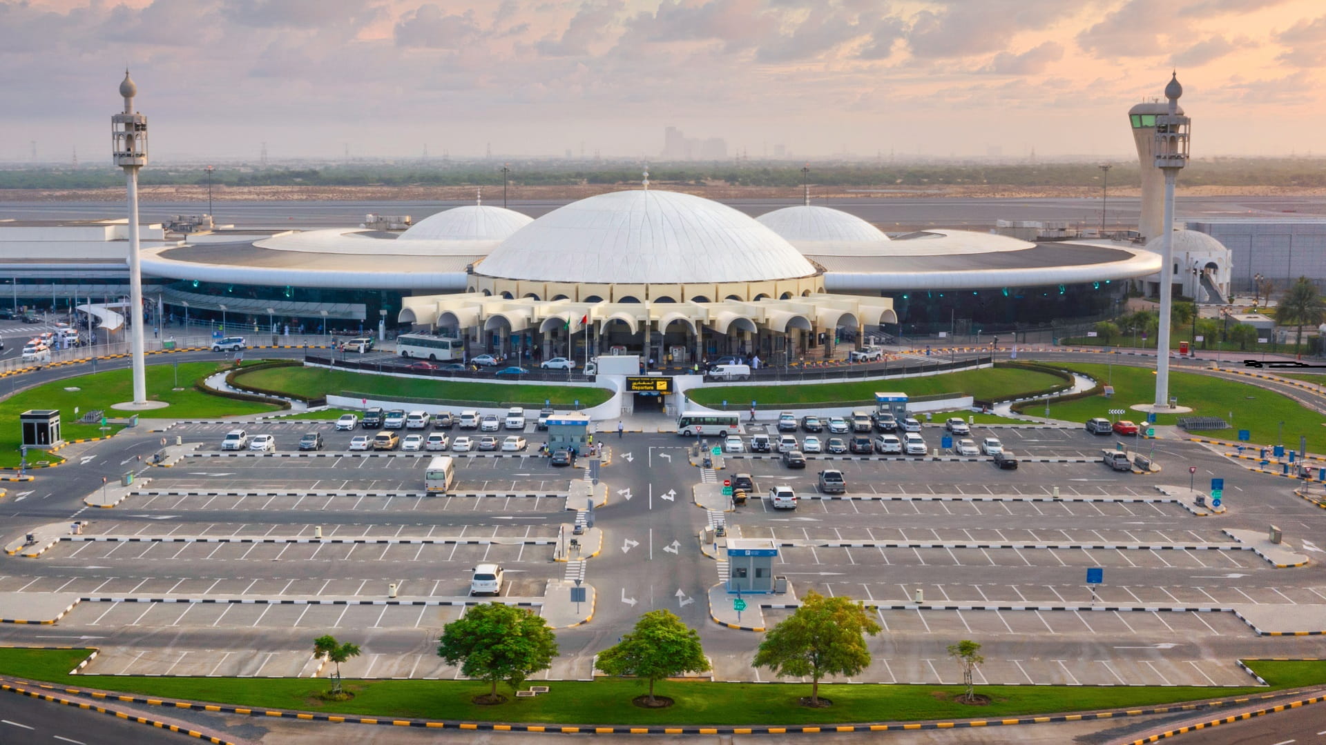 الإمارات تسجل 75 مليون مسافر عبر مطاراتها في النصف الأول من 2025 