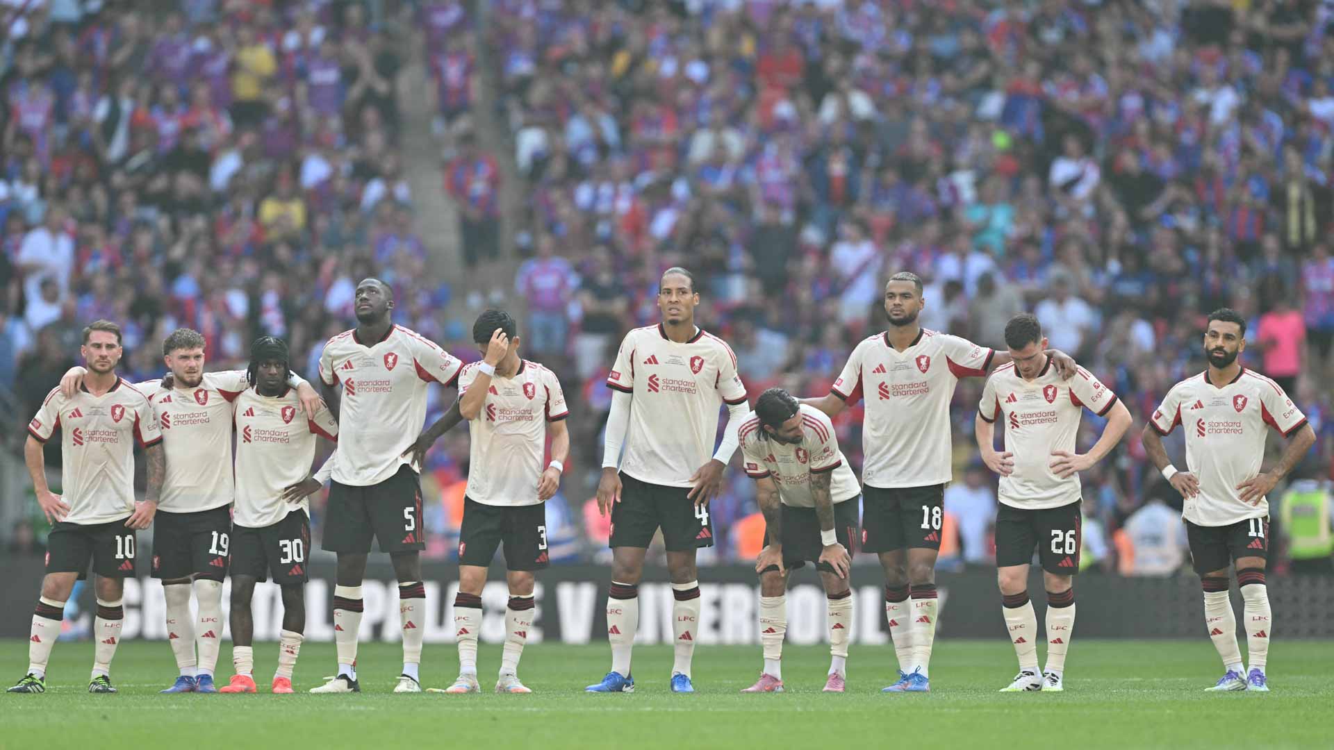 ليفربول يقص شريط الدوري الإنجليزي أمام بورنموث  