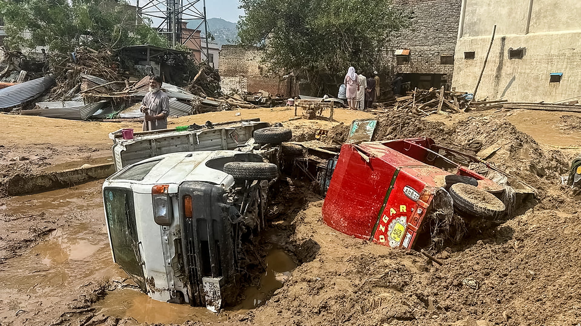 خلال 48 ساعة.. حصيلة ضحايا الأمطار الموسمية في باكستان تتخطى 320  