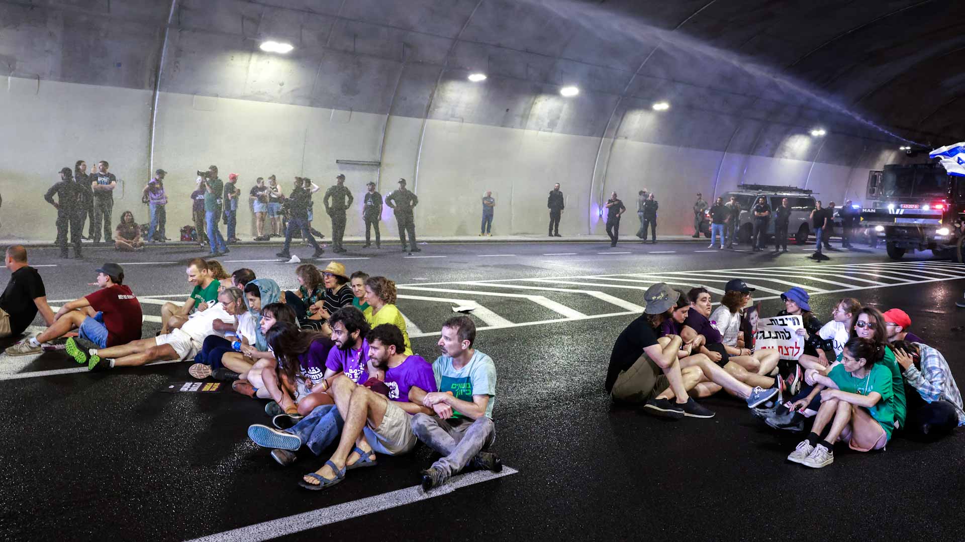 مظاهرات حاشدة في إسرائيل ضد الحرب ونتنياهو يرفض 