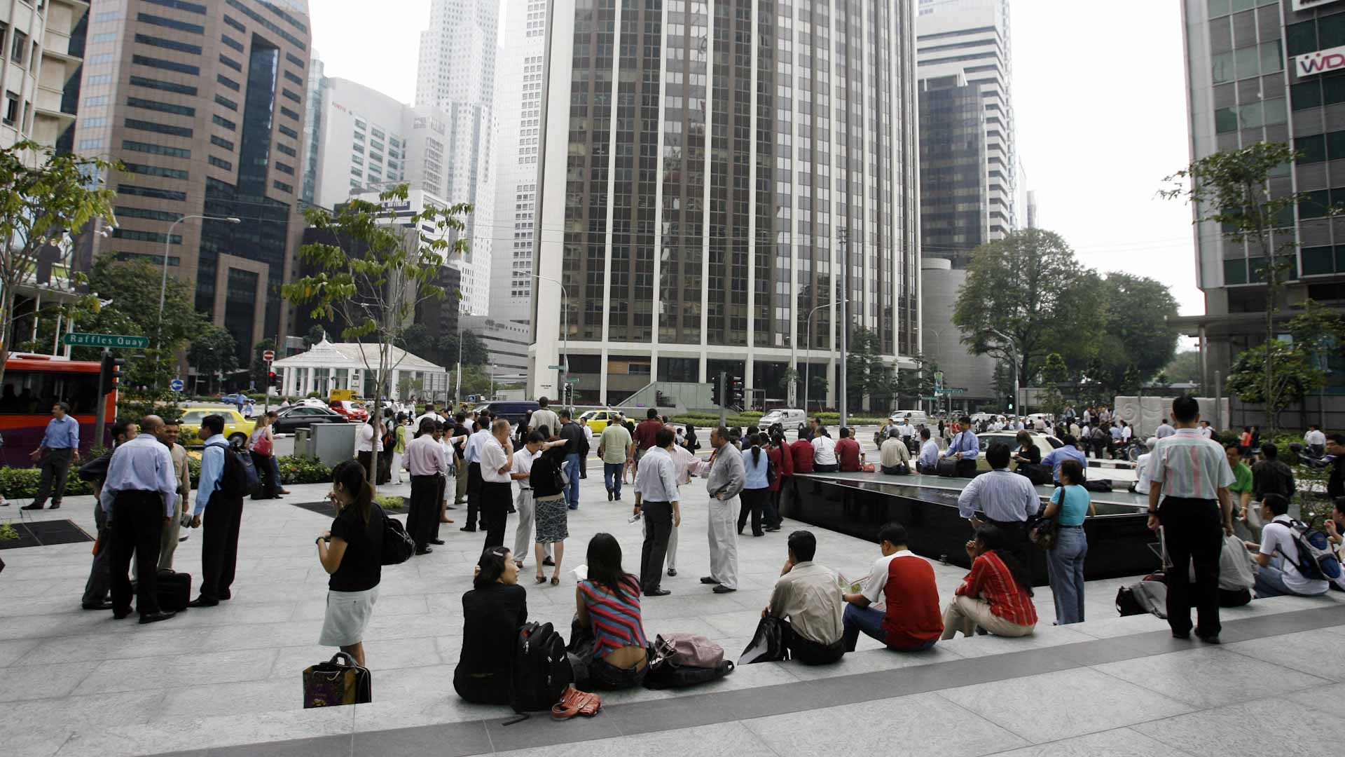 في إندونيسيا.. إصابة 29 جراء زلزال هز مقاطعة سولاويسي 