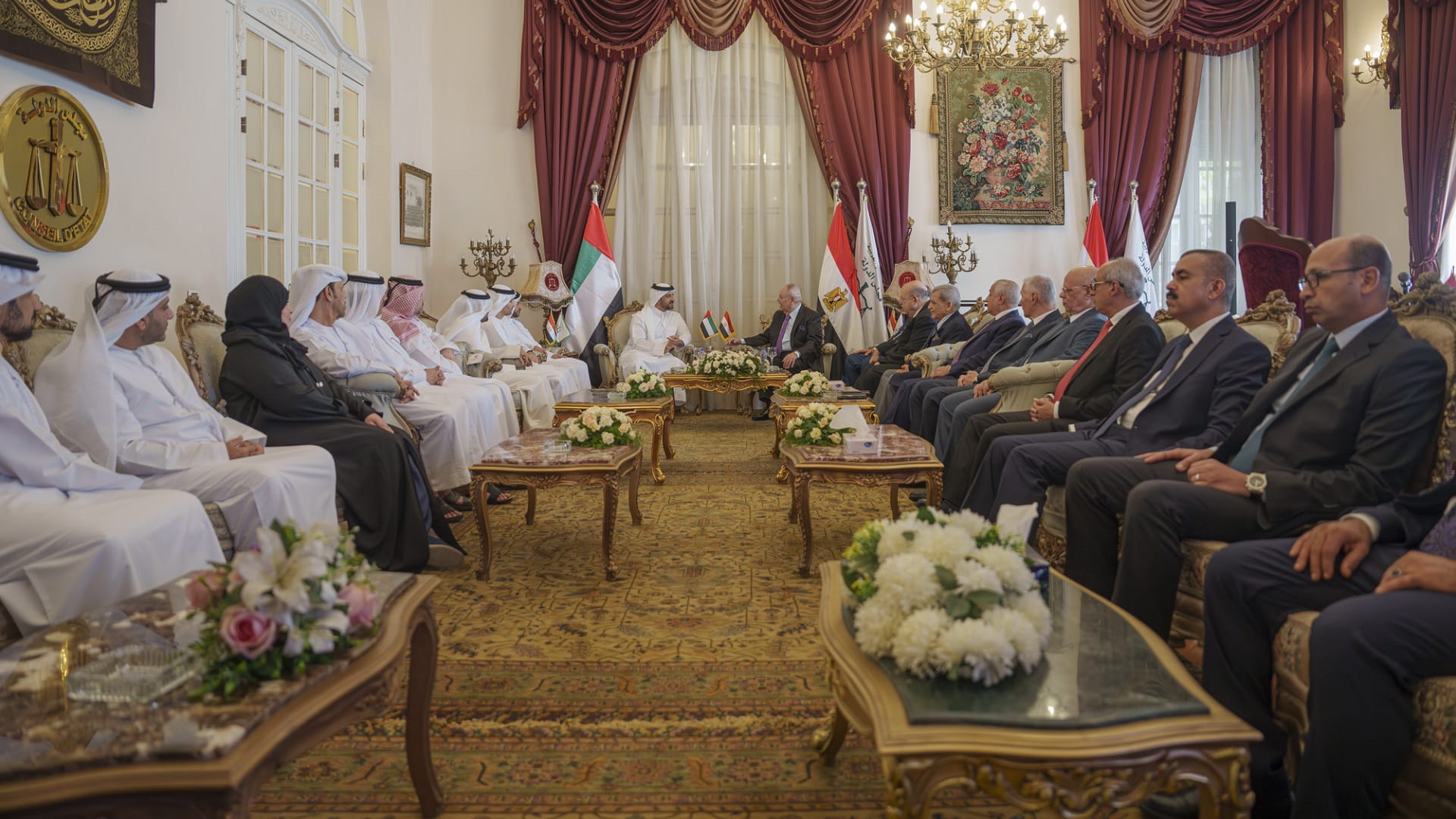 سلطان بن أحمد يطلع على آليات عمل مجلس الدولة المصري واختصاصاته