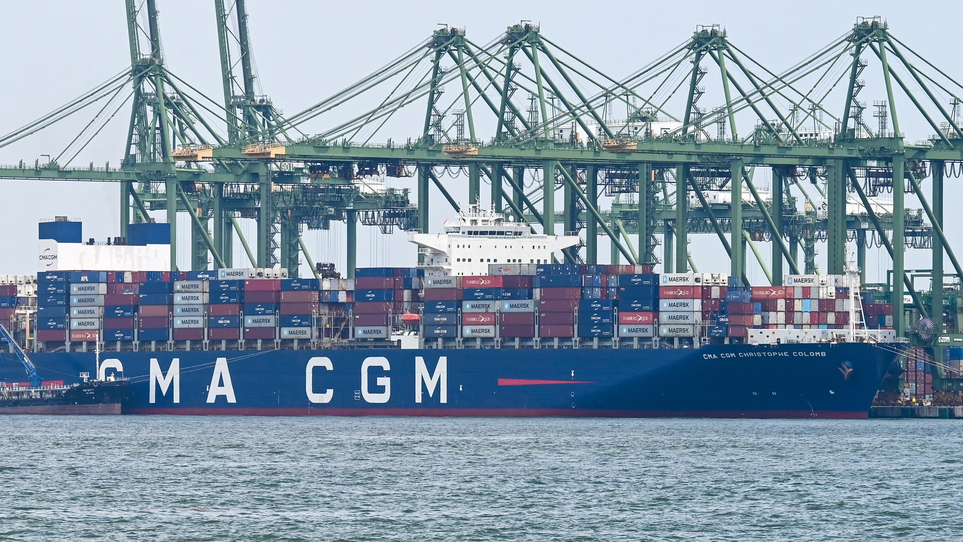 Singapore exports slip in July as US shipments tumble 42.7 pct 