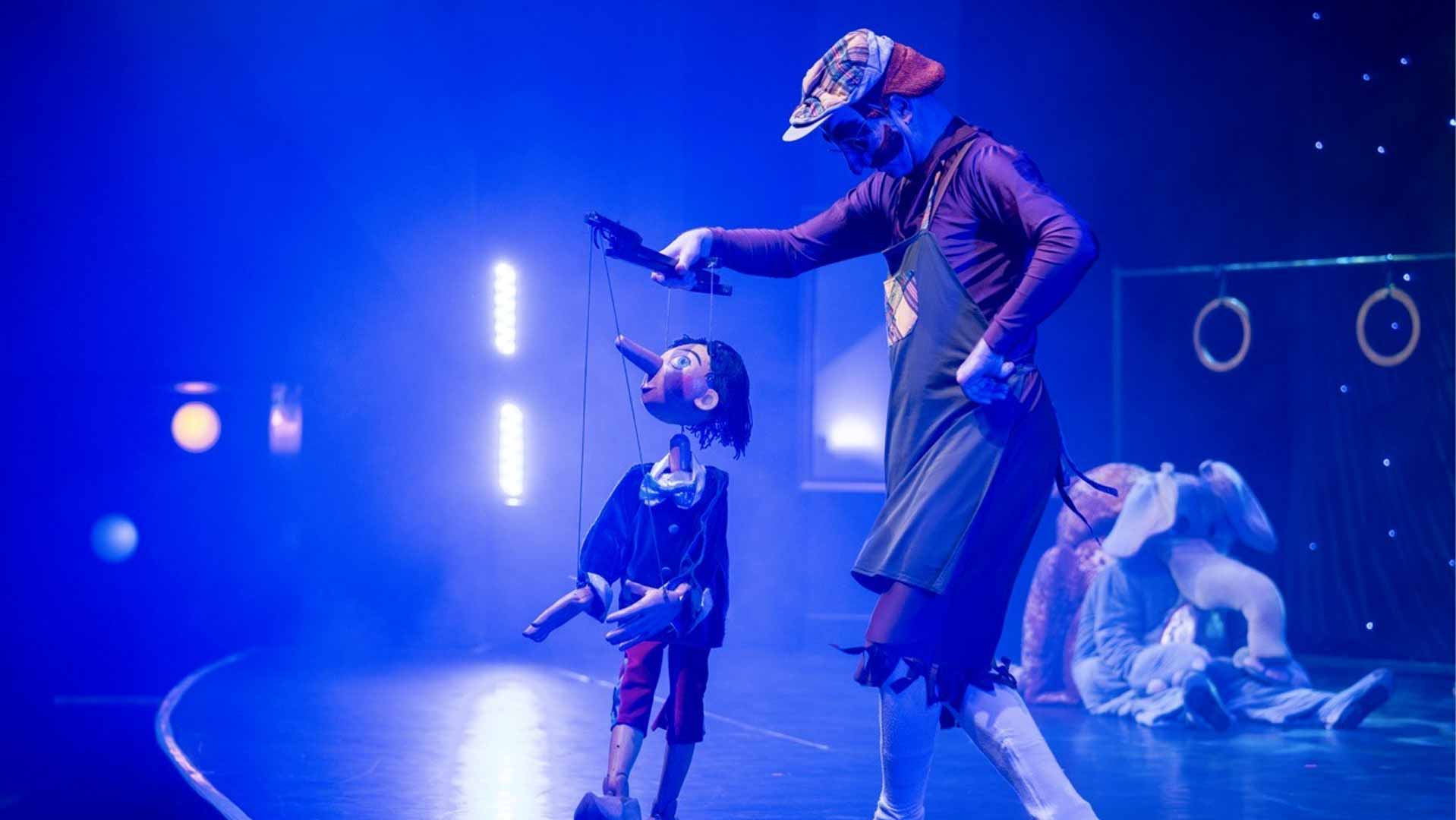 بعد "سندريلا"… "بينوكيو" يضيء خشبة مسرح القصباء في الشارقة 