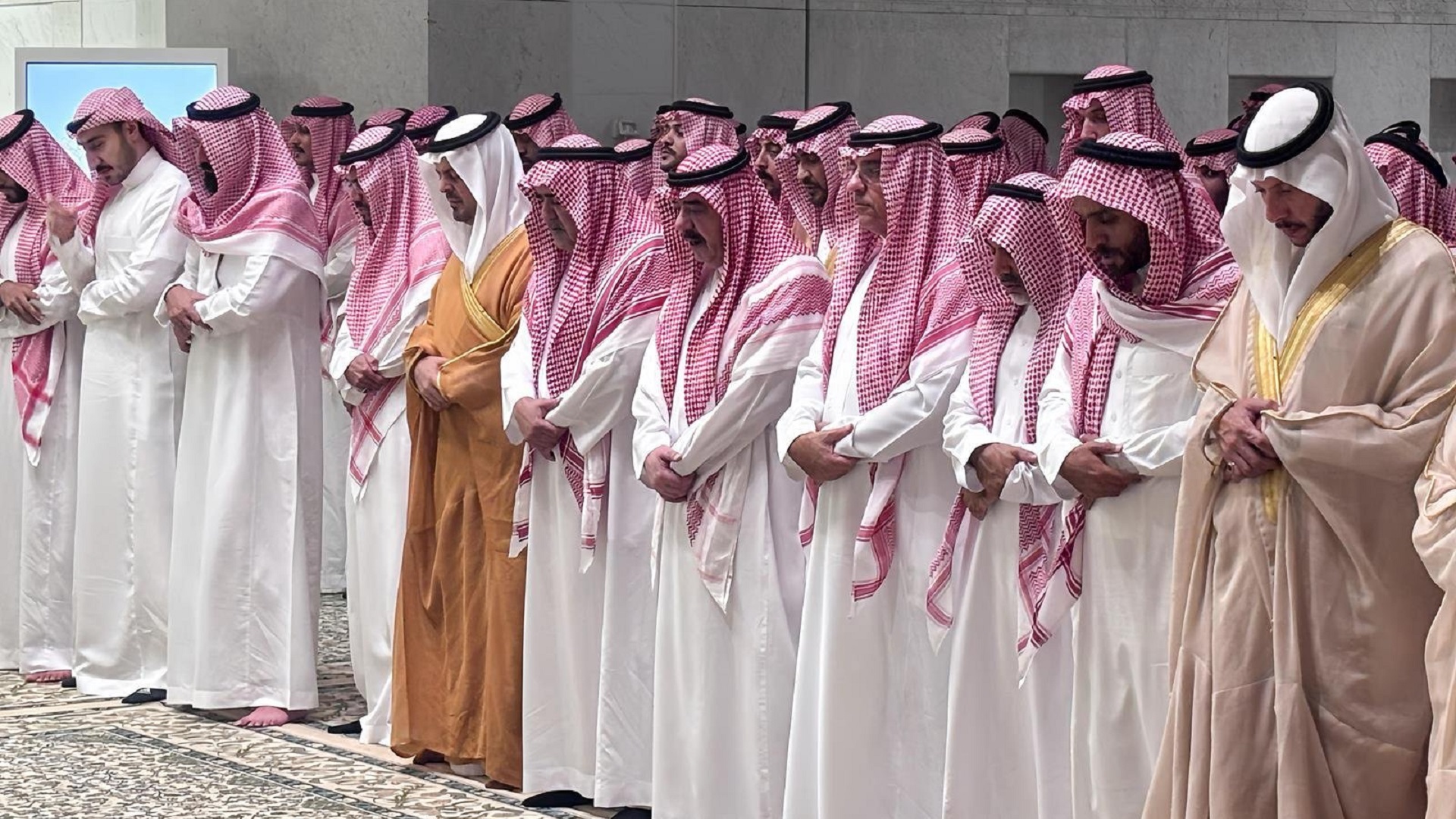 السعودية تنعى والدة الأمير فهد بن مقرن بن عبد العزيز آل سعود 