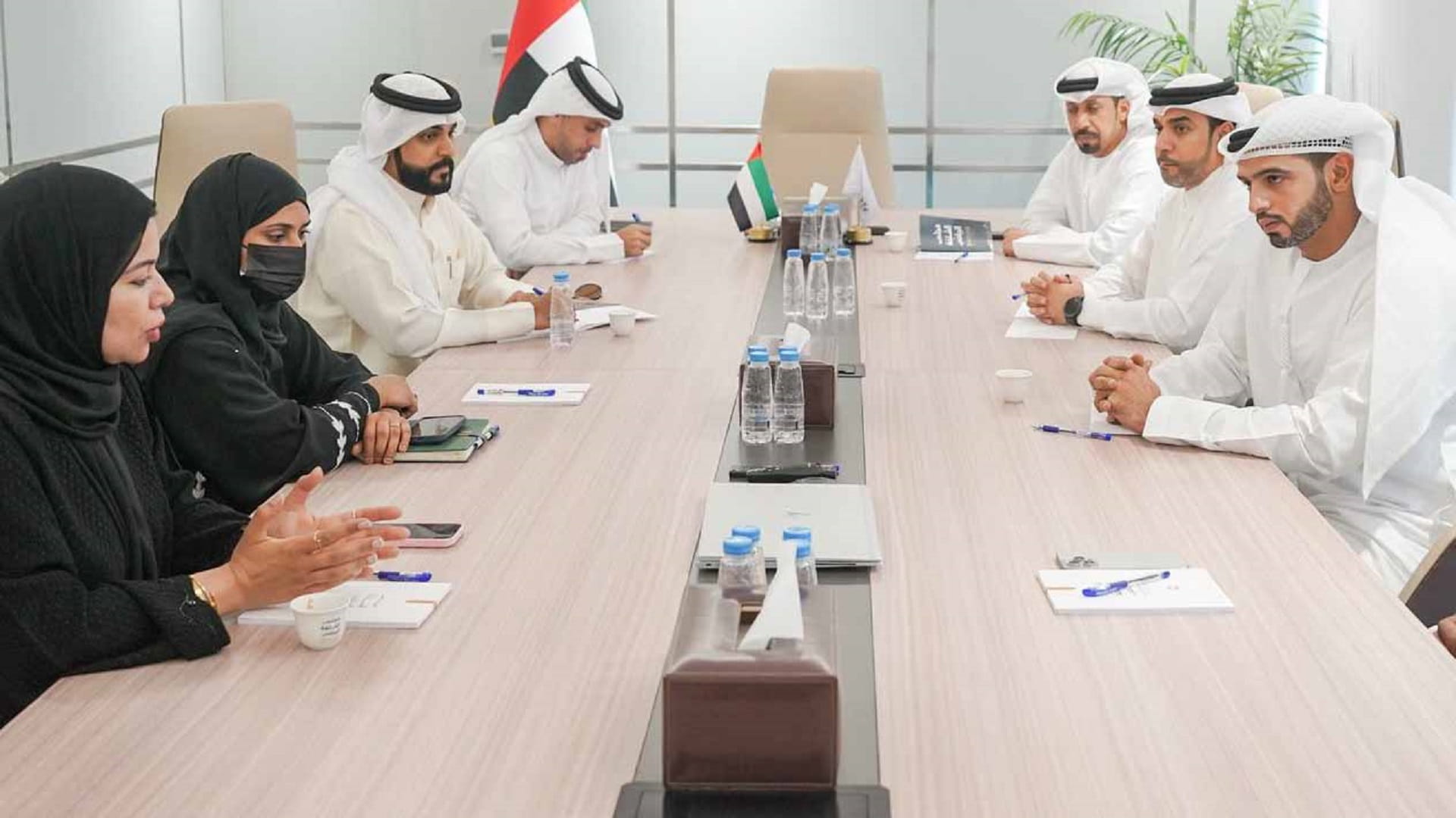 الشارقة الرياضي ومركز حماية الطفل والأسرة يبحثان سبل التعاون 