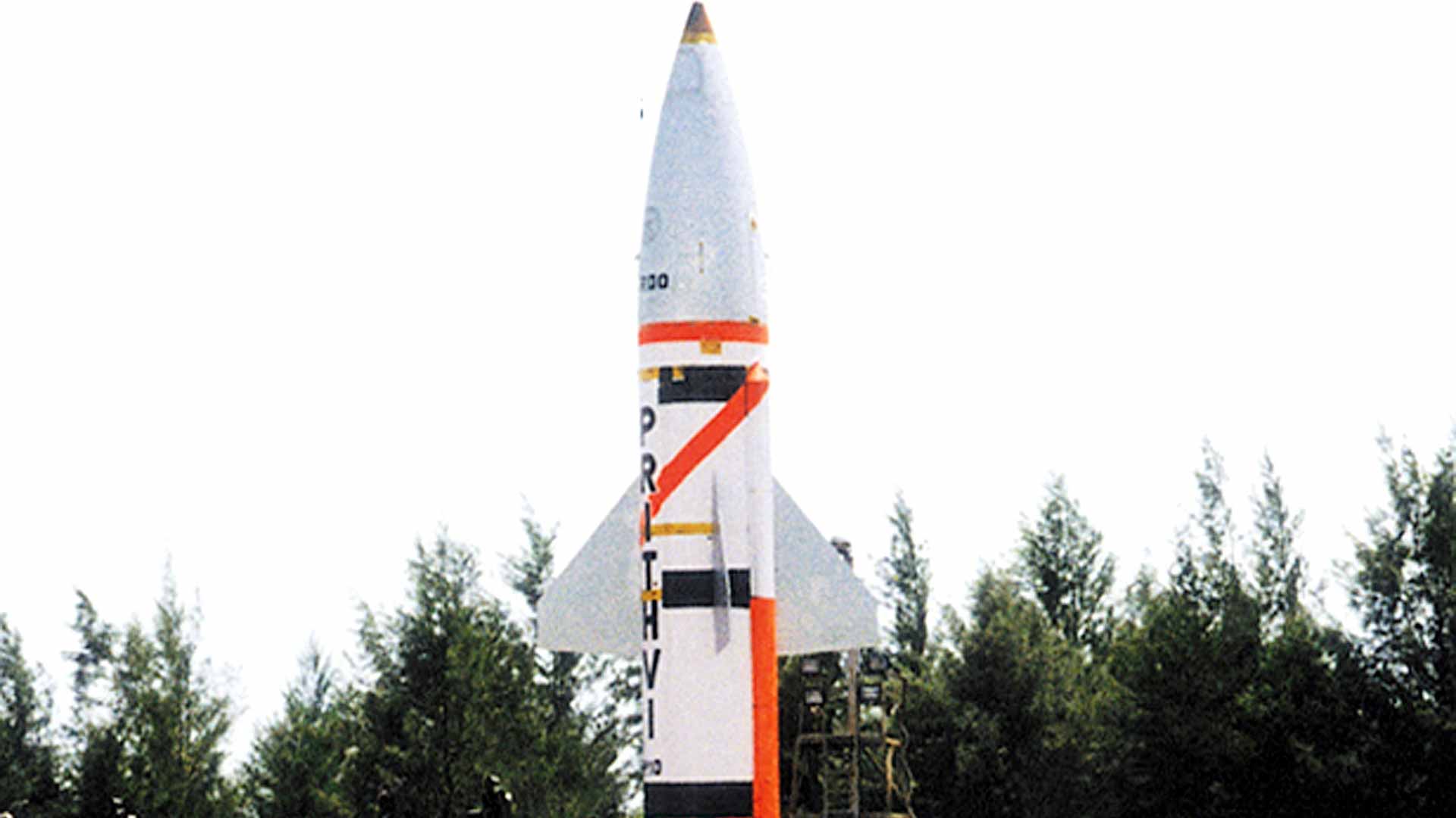  الهند تختبر بنجاح صاروخاً باليستياً قادراً على الوصول إلى الصين 