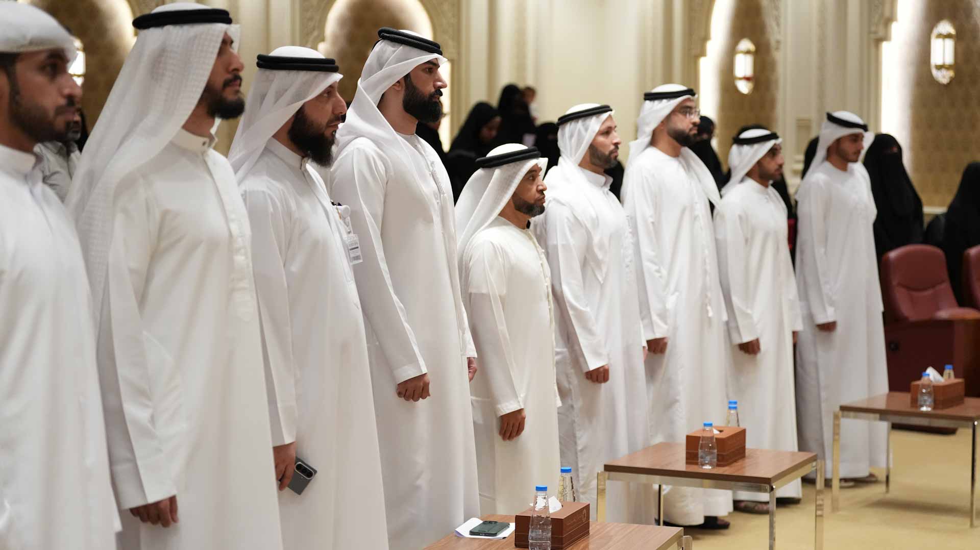 الشارقة للقرآن الكريم تكرم 30 طالباً من المتفوقين في "صيفنا أحلى" 