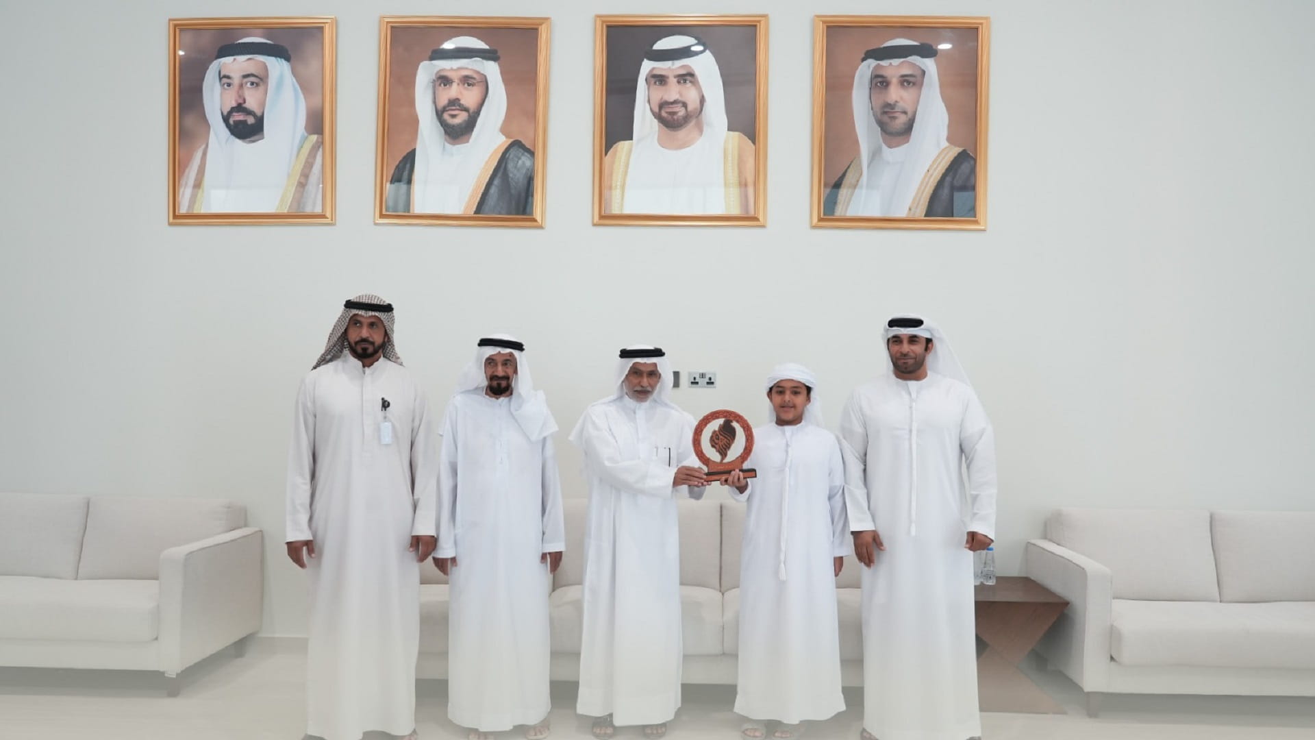 نادي الشارقة للصقارين يكرّم الفائزين في مسابقة "أفضل مقيض 2025"  