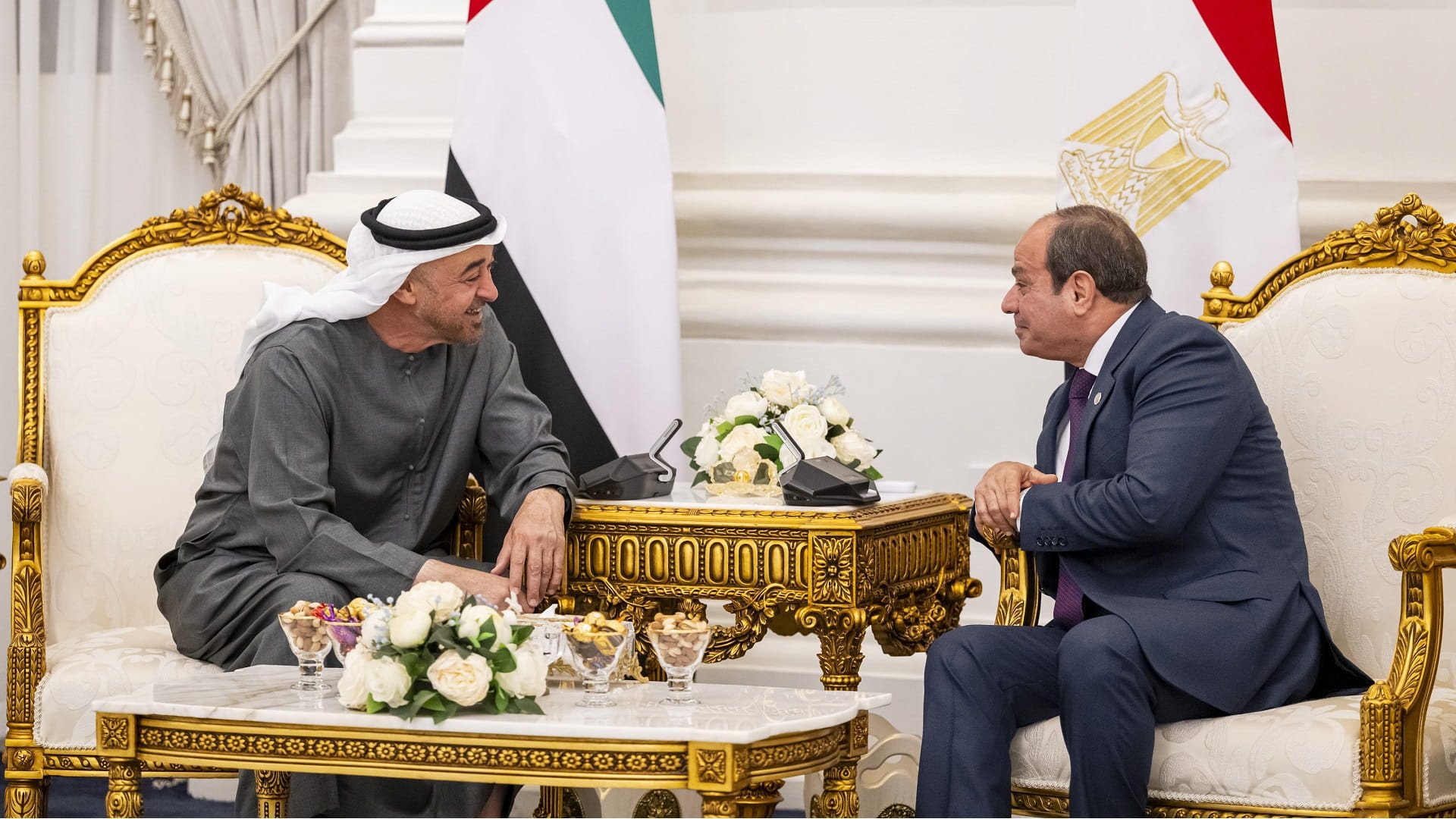 Mohamed bin Zayed welcomed by Egypt’s El-Sisi in New Alamein 