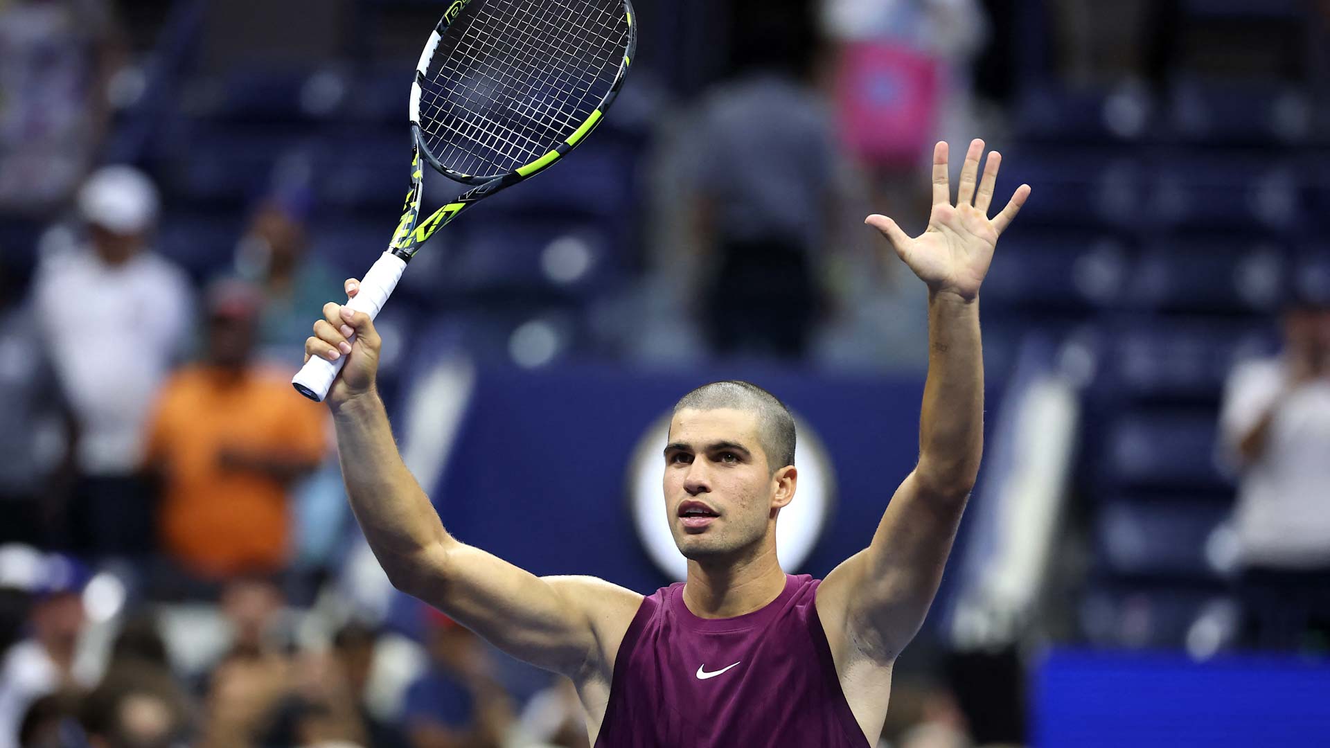 ألكاراز يتأهل للدور الثاني في بطولة أميركا للتنس  