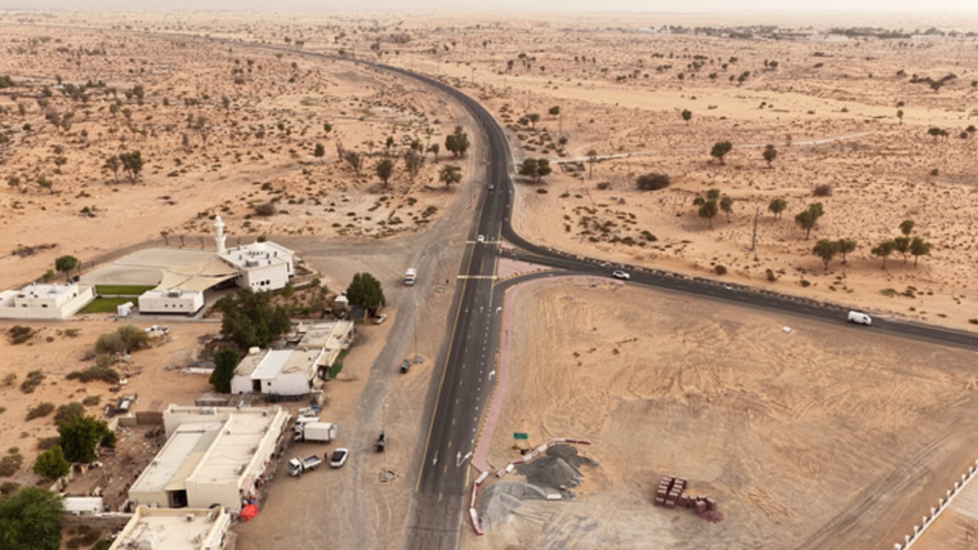 Sharjah Roads upgrades 17km route in Al Rafiaa 