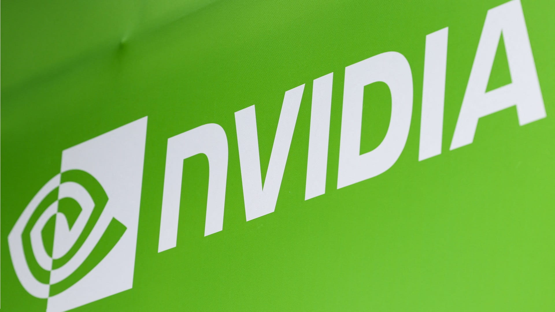 AI giant Nvidia beats earnings expectations but shares fall 