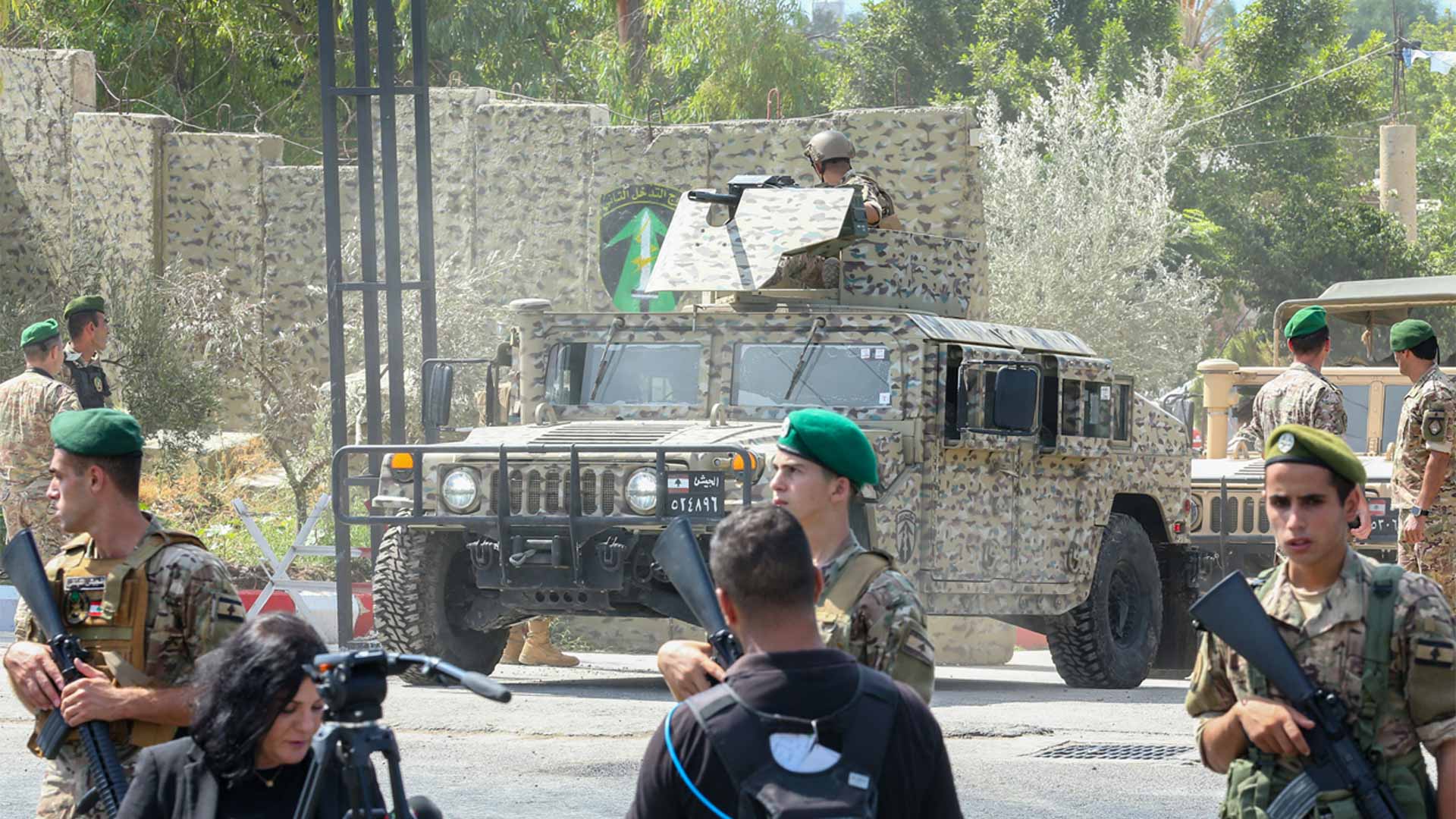 لبنان يطوي صفحة التسلح في المخيمات.. في مبادرة لنزع فتيل التوتر 