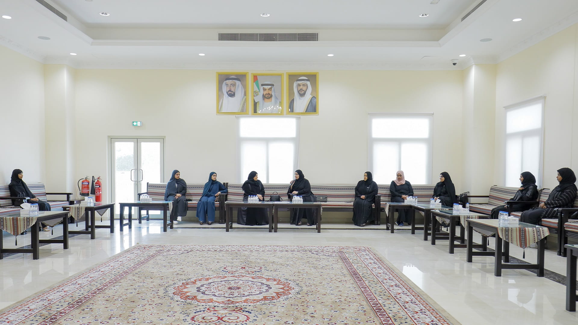 مجلس الرقة يعقد جلسة حول دور المرأة الإماراتية في أمن المجتمع  