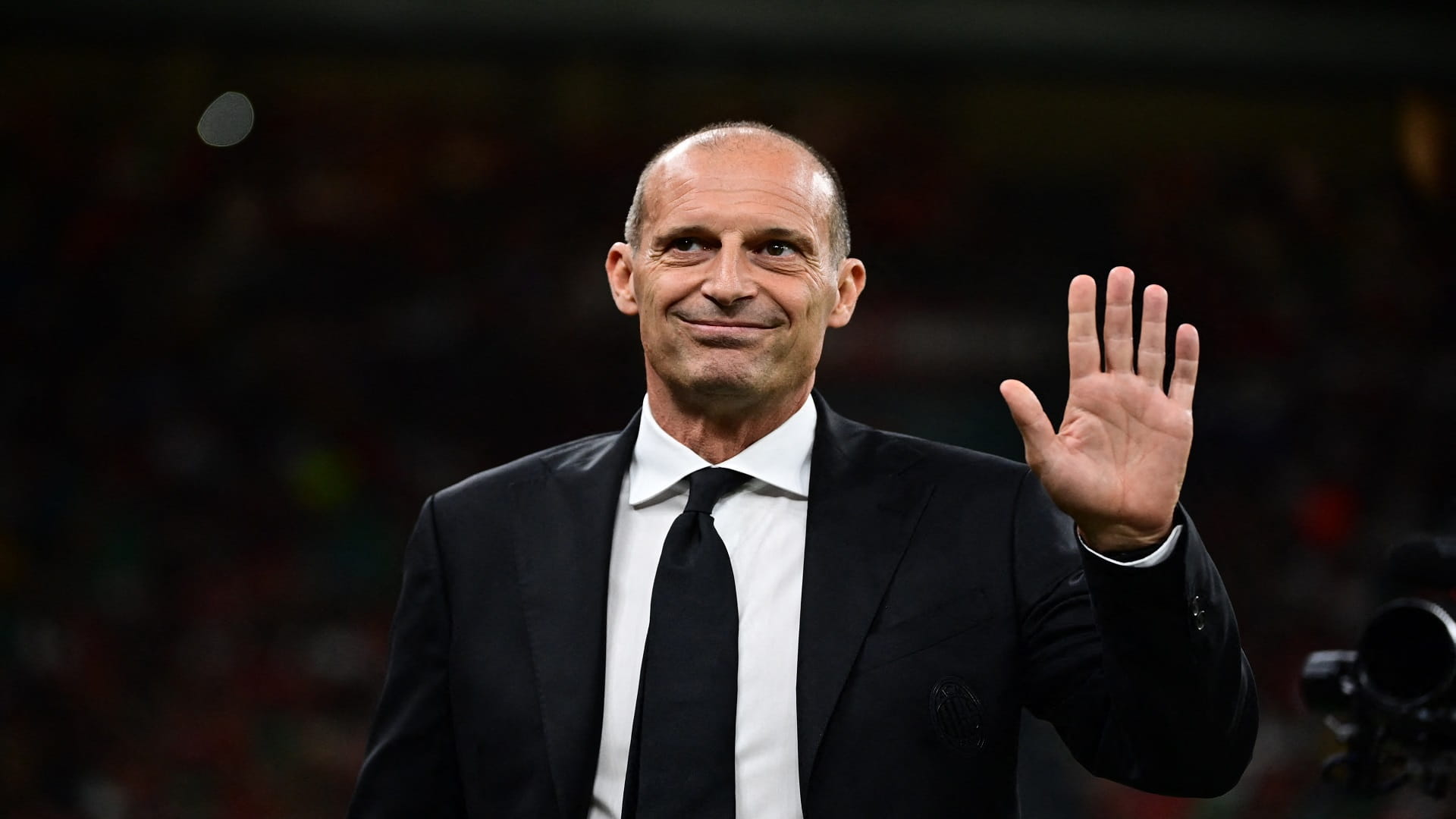 ميلان يحقق فوزه الأول في الدوري الإيطالي هذا الموسم  