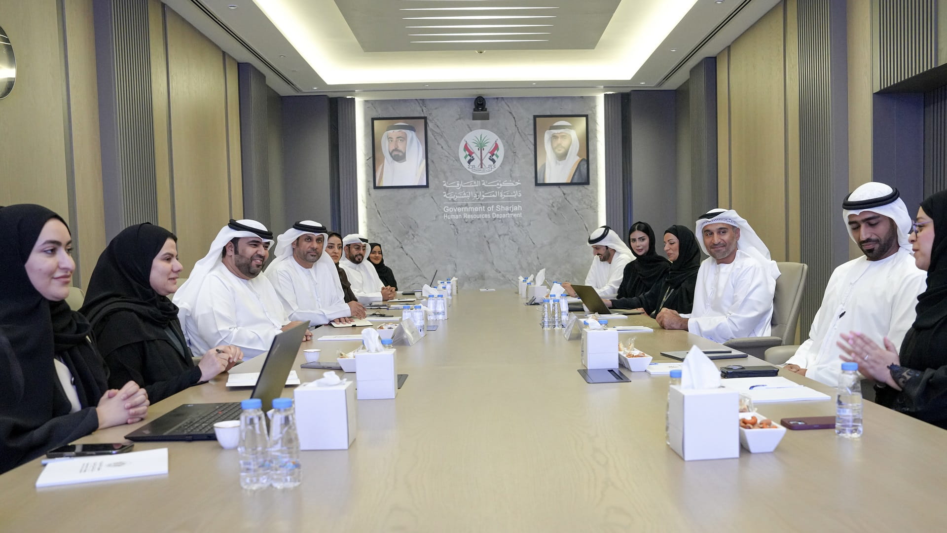 موارد الشارقة تبحث مع "الإمارات المالي" تطوير المبادرات المشتركة