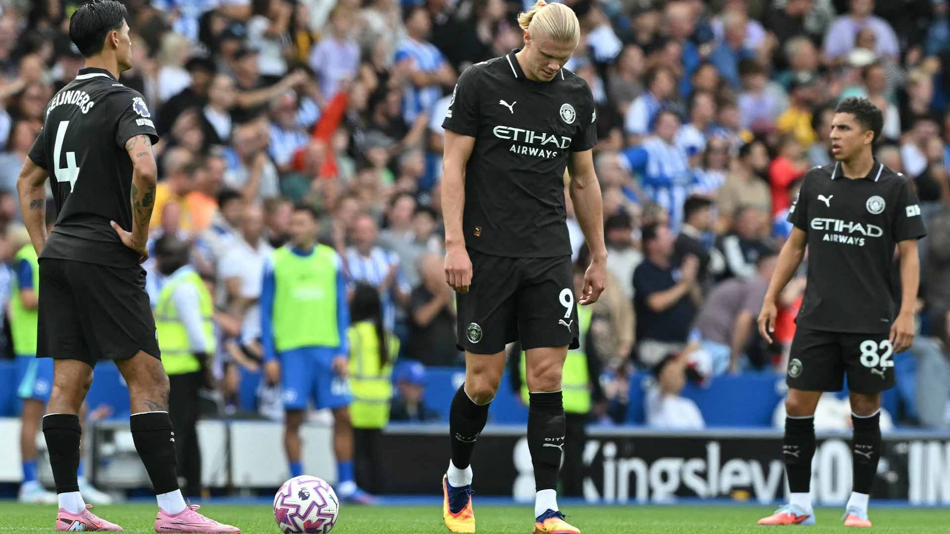 مانشستر سيتي يسقط أمام برايتون في الدوري الإنجليزي الممتاز 