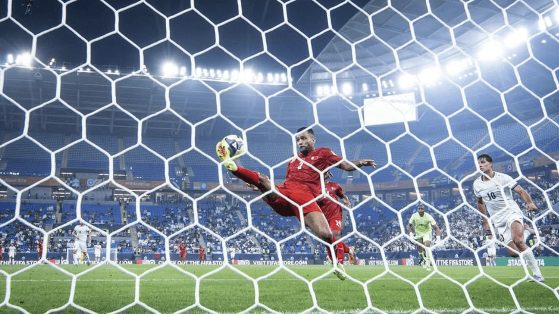 العراق يفوز على البحرين في كأس العرب لكرة القدم 