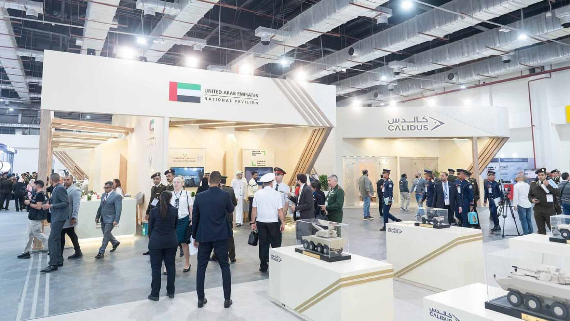 جناح الإمارات في معرض الدفاع المصري يستقطب اهتمام الوفود 