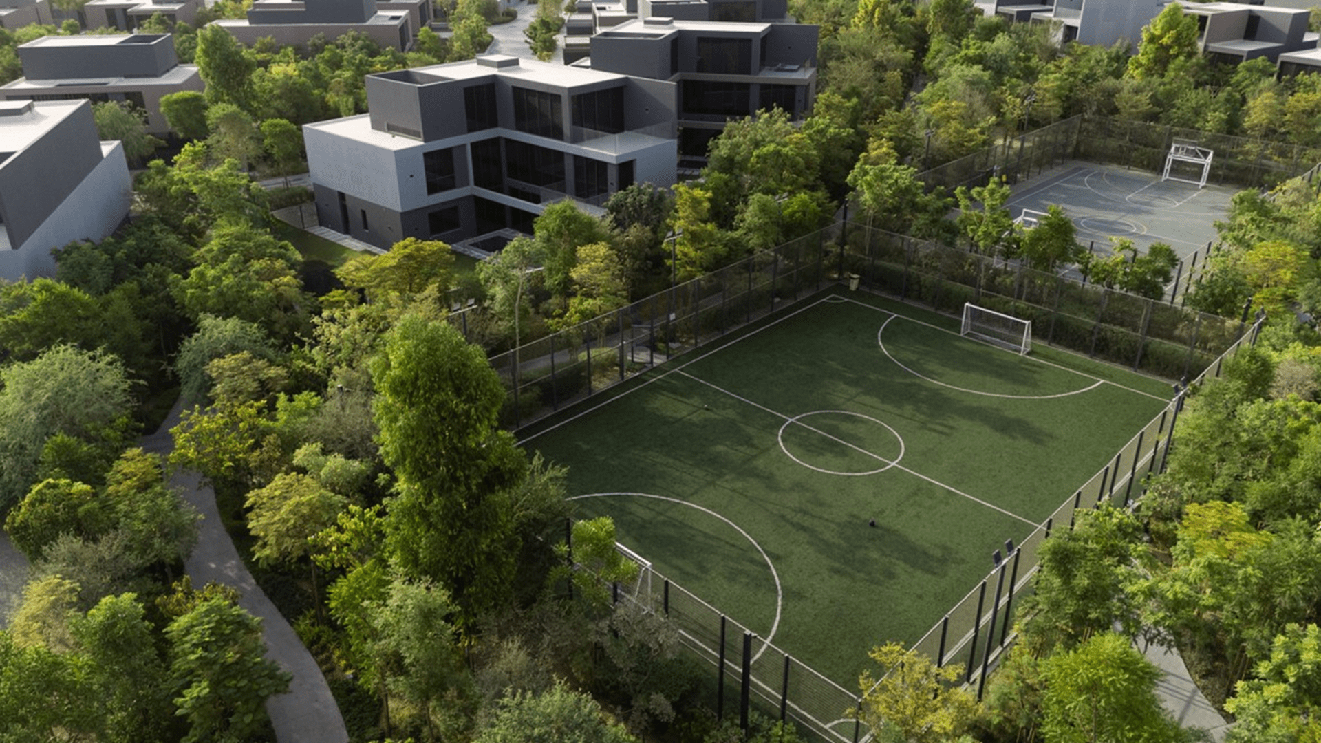 صورة بعنوان: أرادَ ترسي عقوداً بـ2.7 مليار درهم لتشييد "مسار 2" في الشارقة 