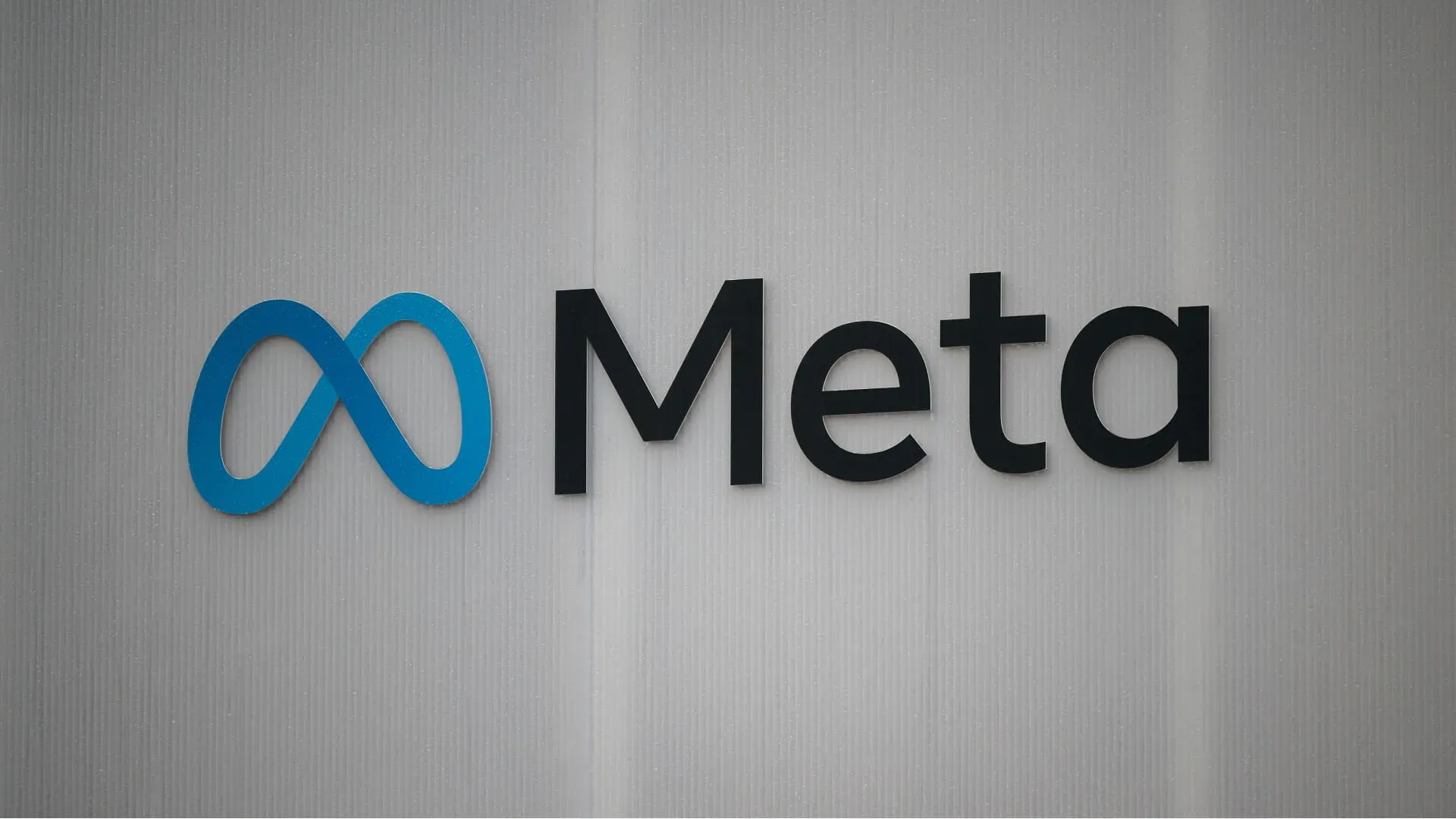 Meta partners with news outlets to enhance AI capabilities