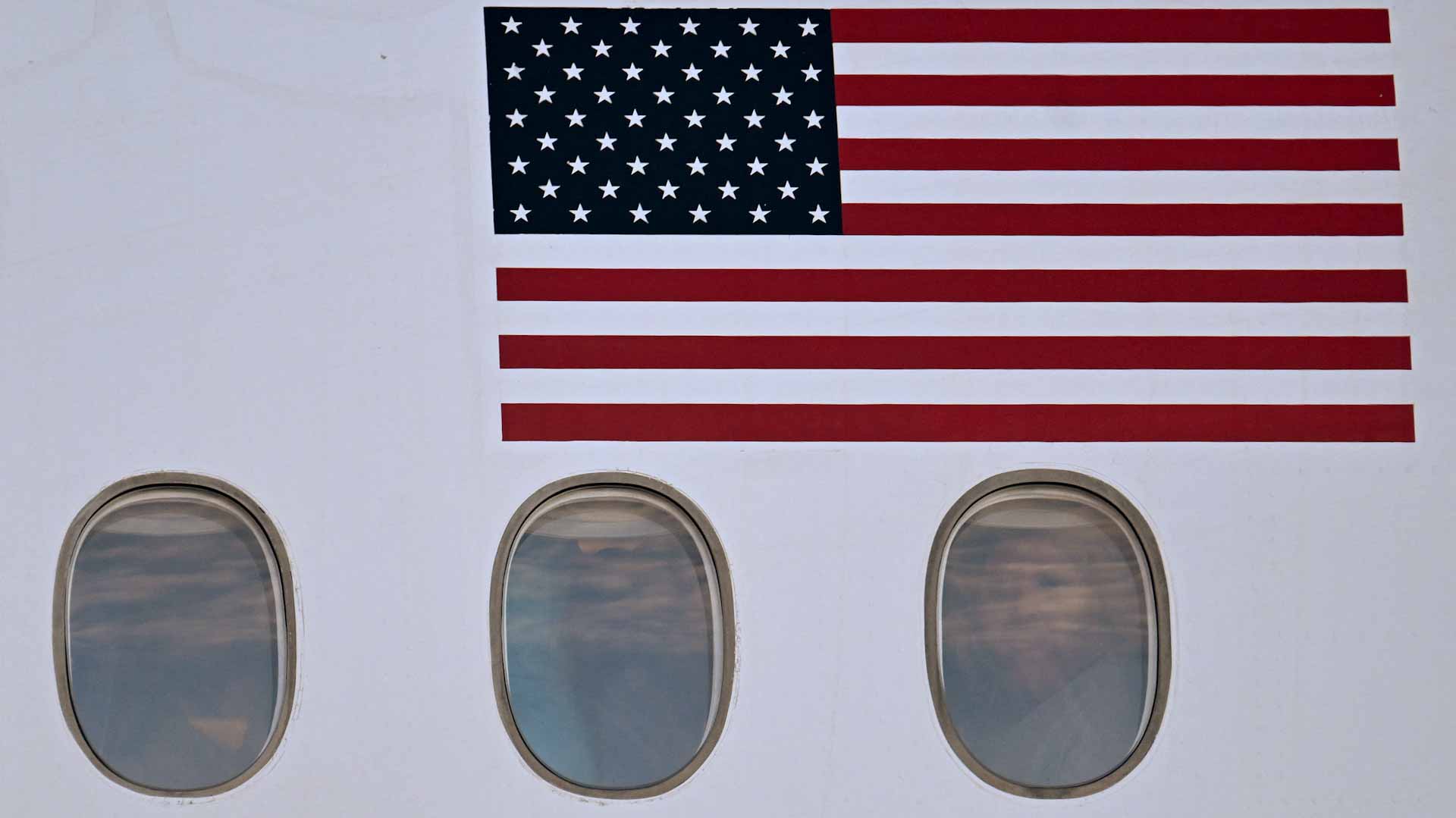 واشنطن تقلّص مدة تصاريح العمل للاجئين وطالبي اللجوء 