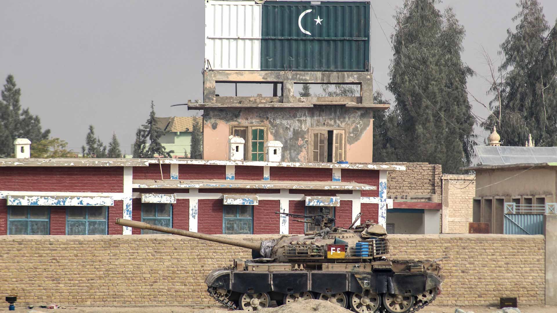 مقتل 4 أشخاص في تبادل نيران على الحدود الأفغانية الباكستانية