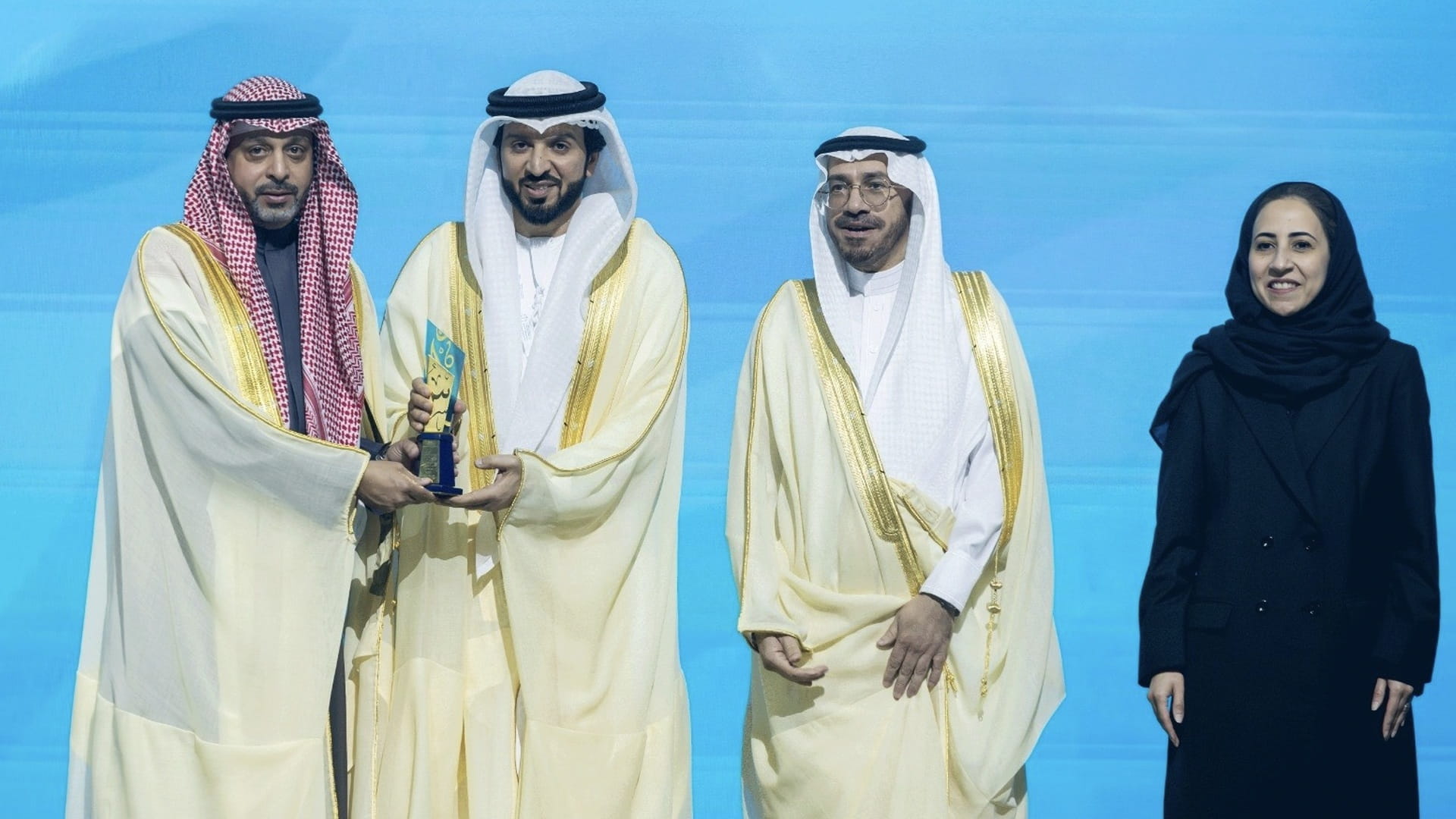 "التربوي للغة العربية" يفوز بجائزة الملك سلمان لأبحاث اللغة 