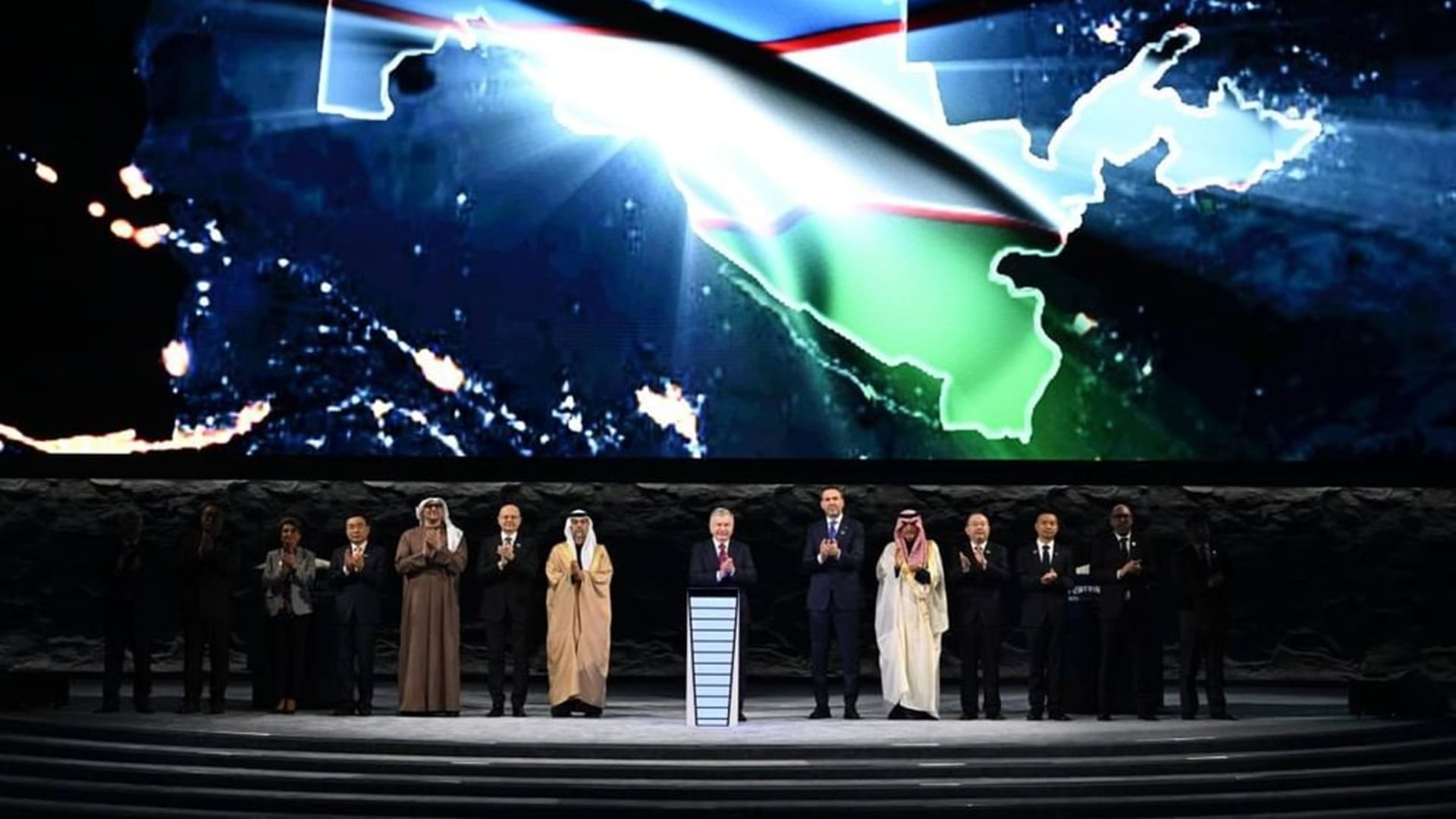 رئيس أوزبكستان يشهد تدشين مشروع للطاقة طورته "مصدر" 