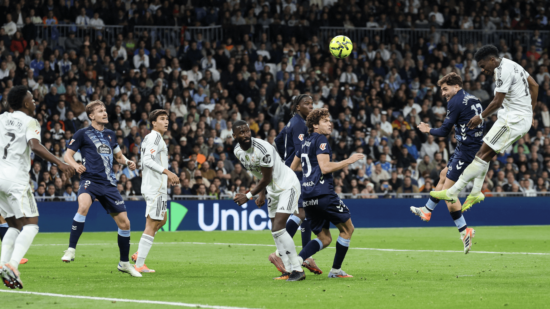 Celta Vigo beat Real Madrid in a surprising 2–0 victory