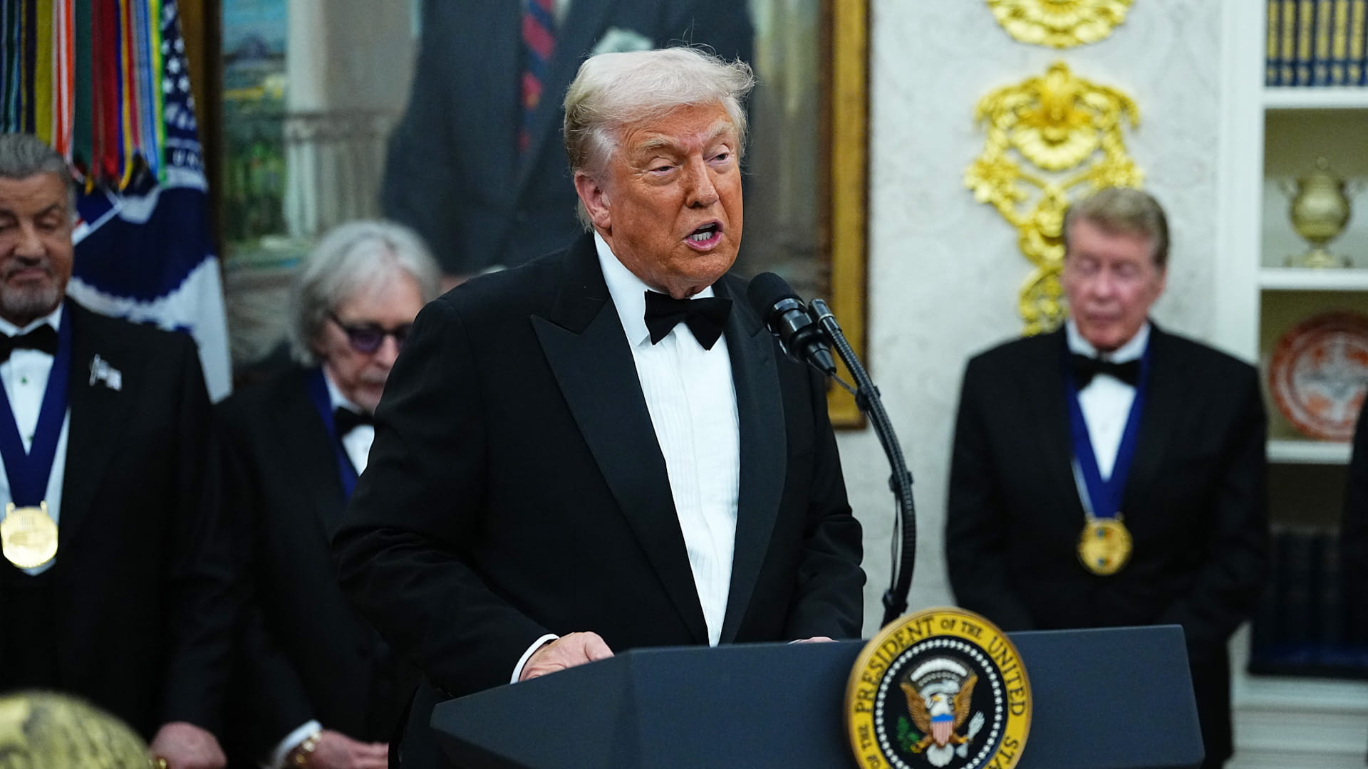 ترامب يشعر بخيبة أمل لتجاهل زيلينسكي مقترح خطته للسلام في أوكرانيا