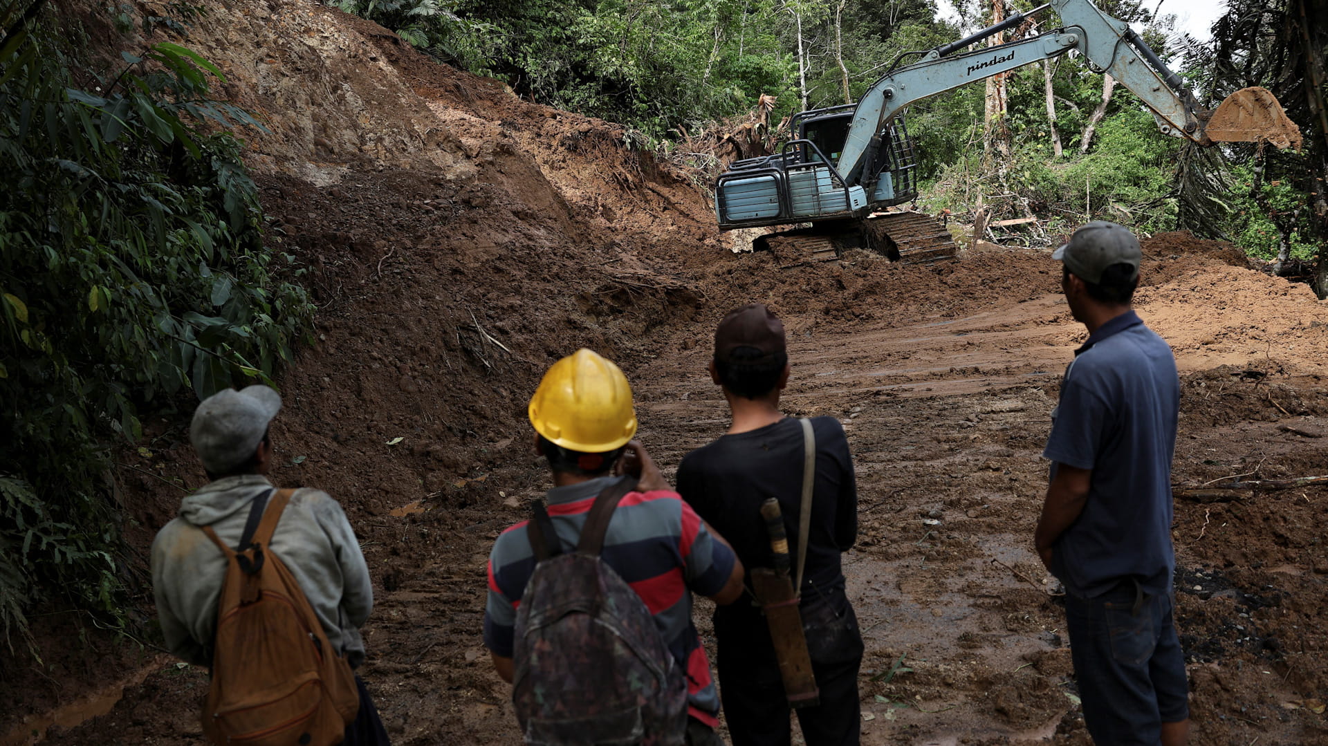 زلزال بقوة 5.5 درجة يضرب الساحل الغربي لسومطرة الإندونيسية 