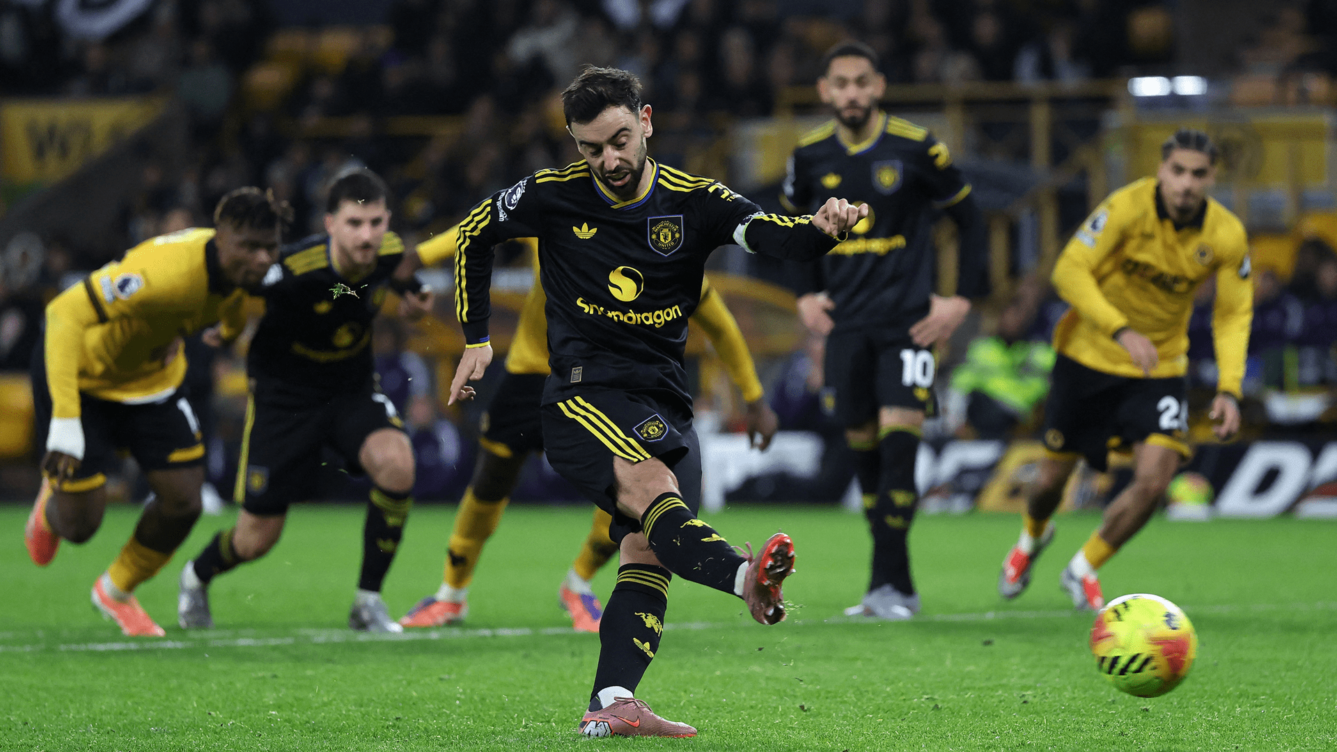 Man United beat Wolves to return to winning ways in Premier League 