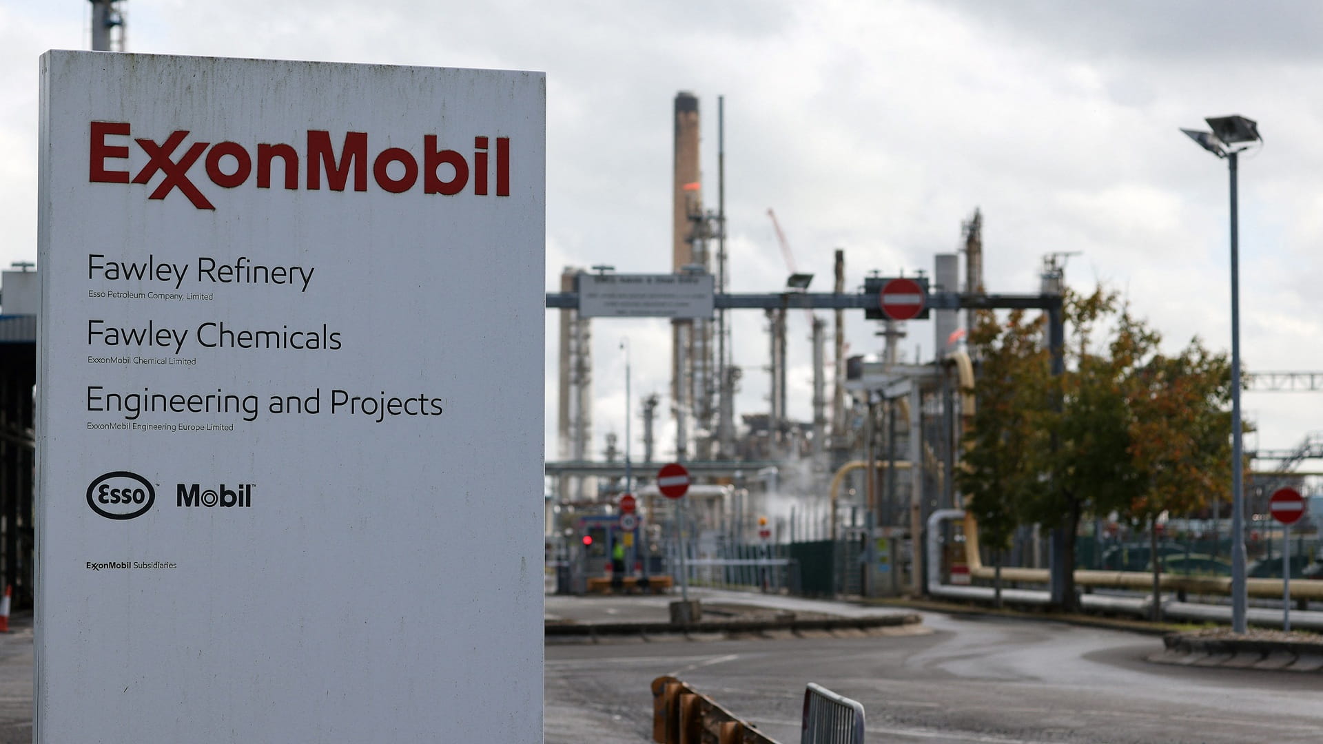 ExxonMobil slows low-carbon investment push through 2030 